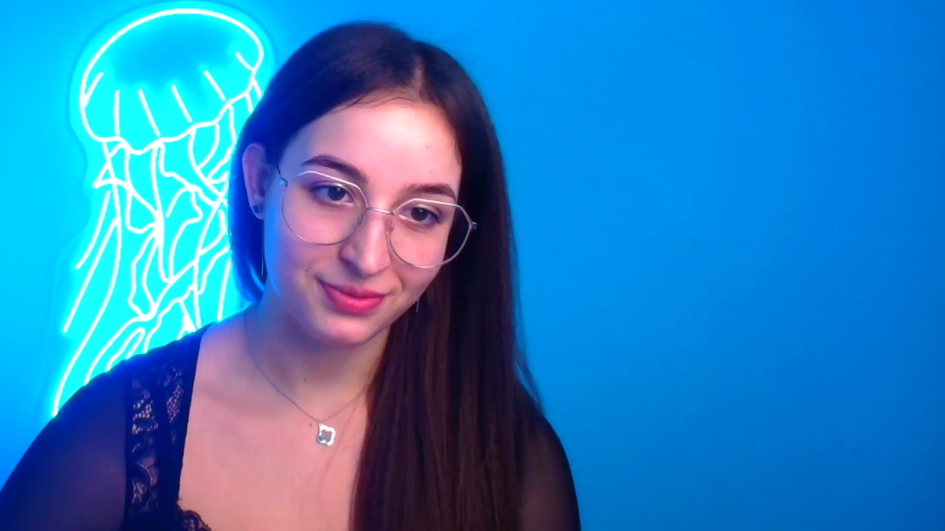 Gallery image thumbnail from Lilli_Fun's myfreecams stream on, 12/16/2024, 20:49 image 20 of 20