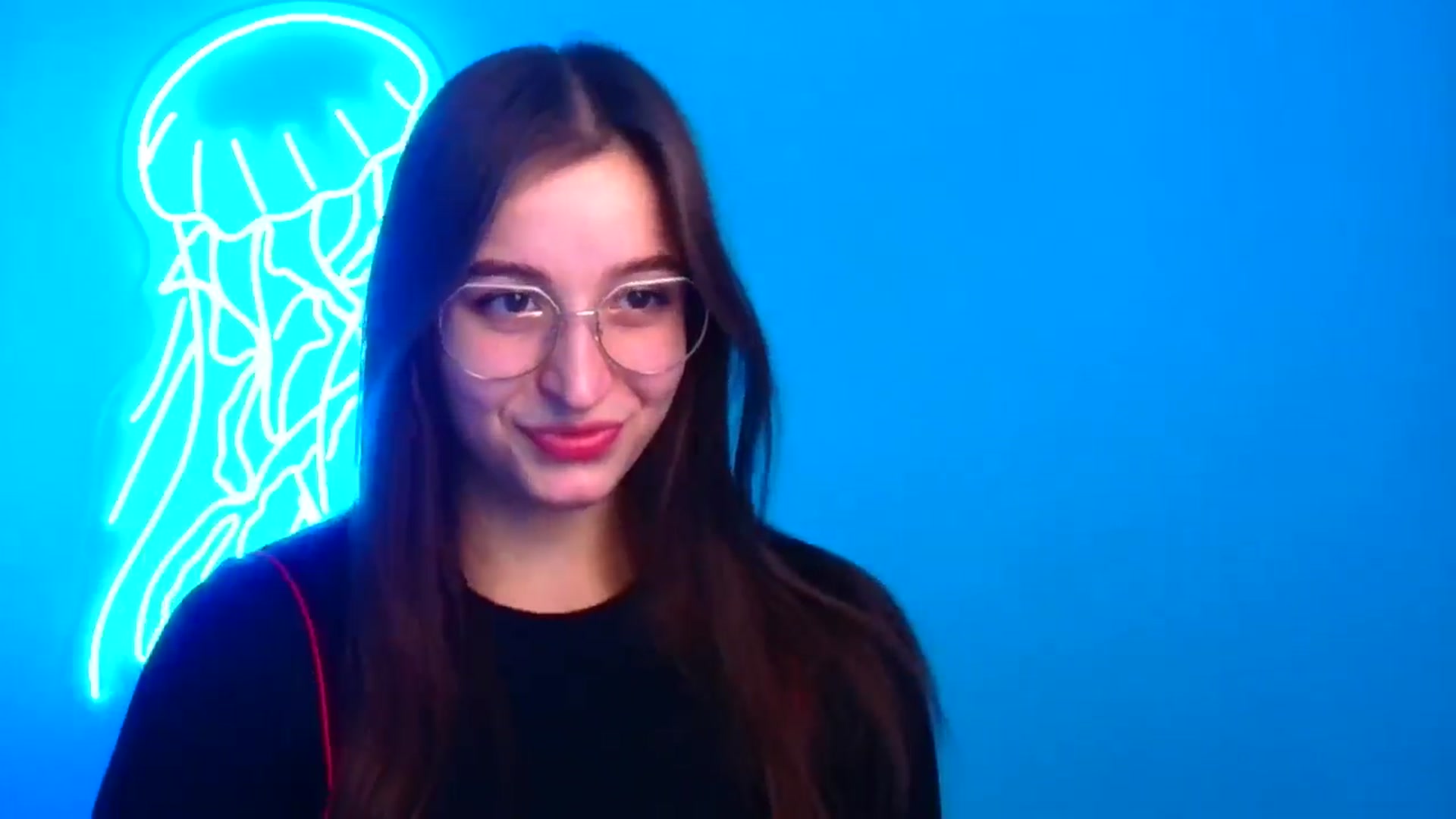 Gallery image thumbnail from Lilli_Fun's myfreecams stream on, 12/18/2024, 13:08 image 18 of 20