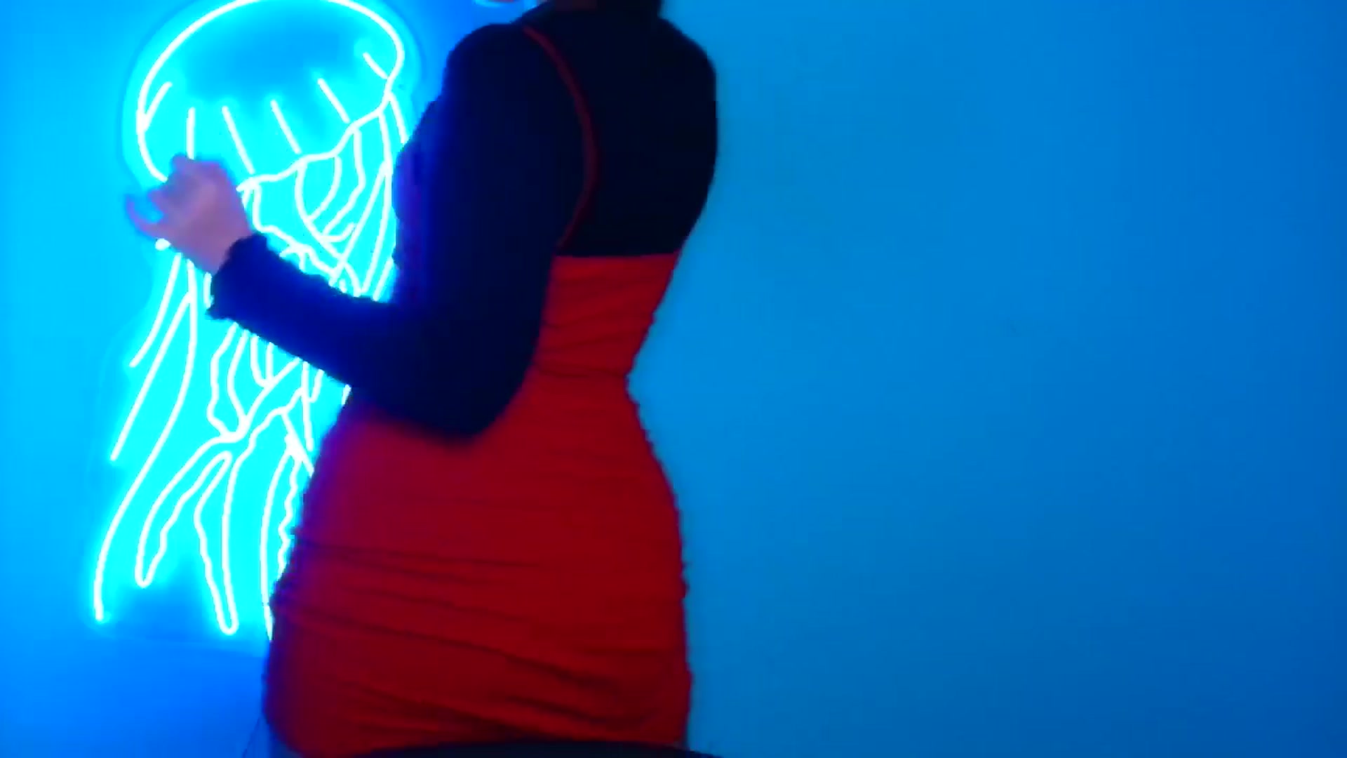 Gallery image thumbnail from Lilli_Fun's myfreecams stream on, 12/18/2024, 15:00 image 10 of 20