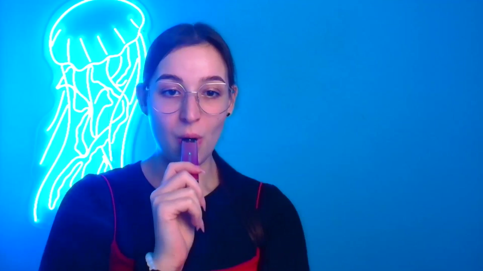 Gallery image thumbnail from Lilli_Fun's myfreecams stream on, 12/18/2024, 15:00 image 3 of 20