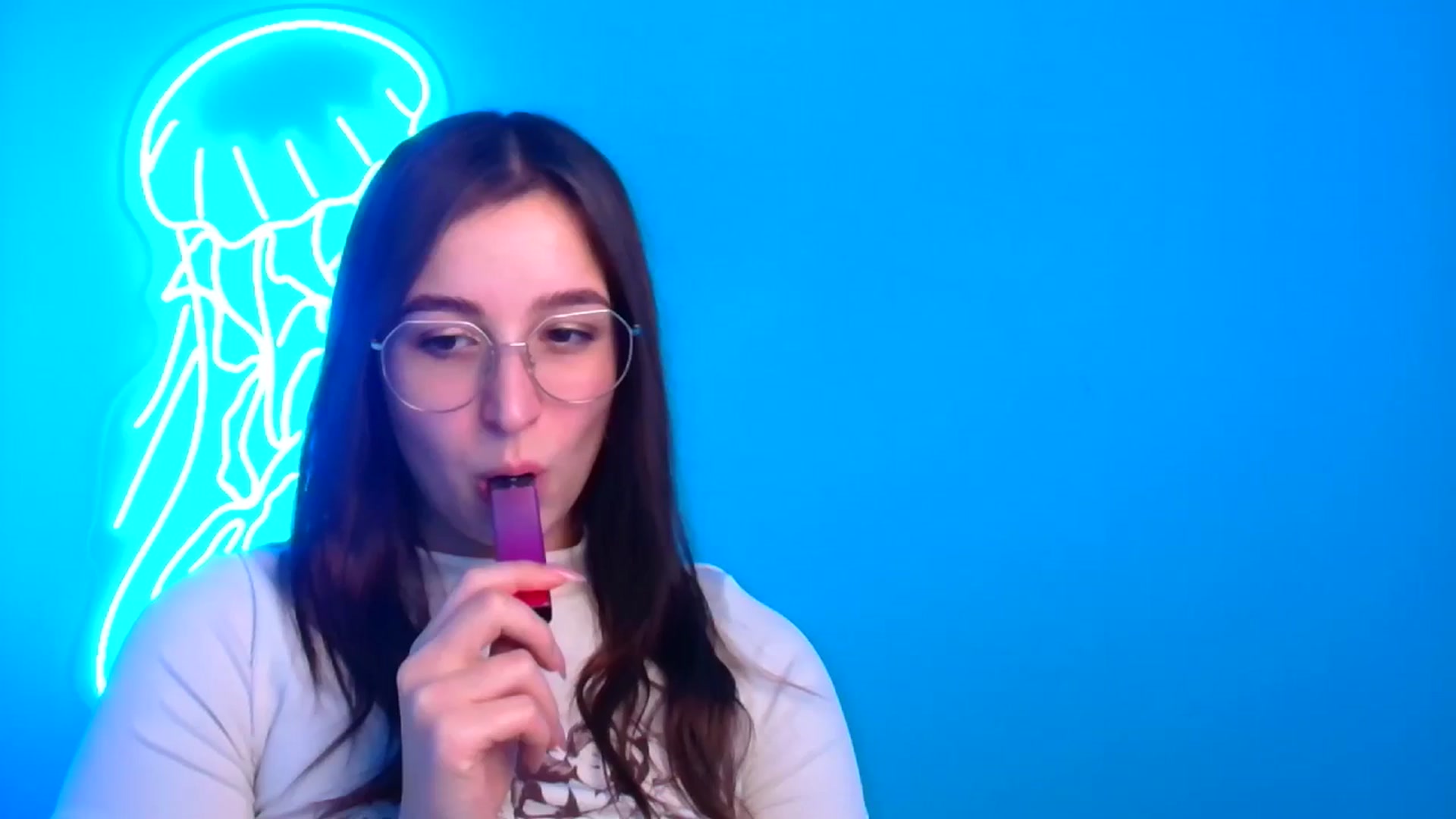 Gallery image thumbnail from Lilli_Fun's myfreecams stream on, 12/21/2024, 11:43 image 4 of 20