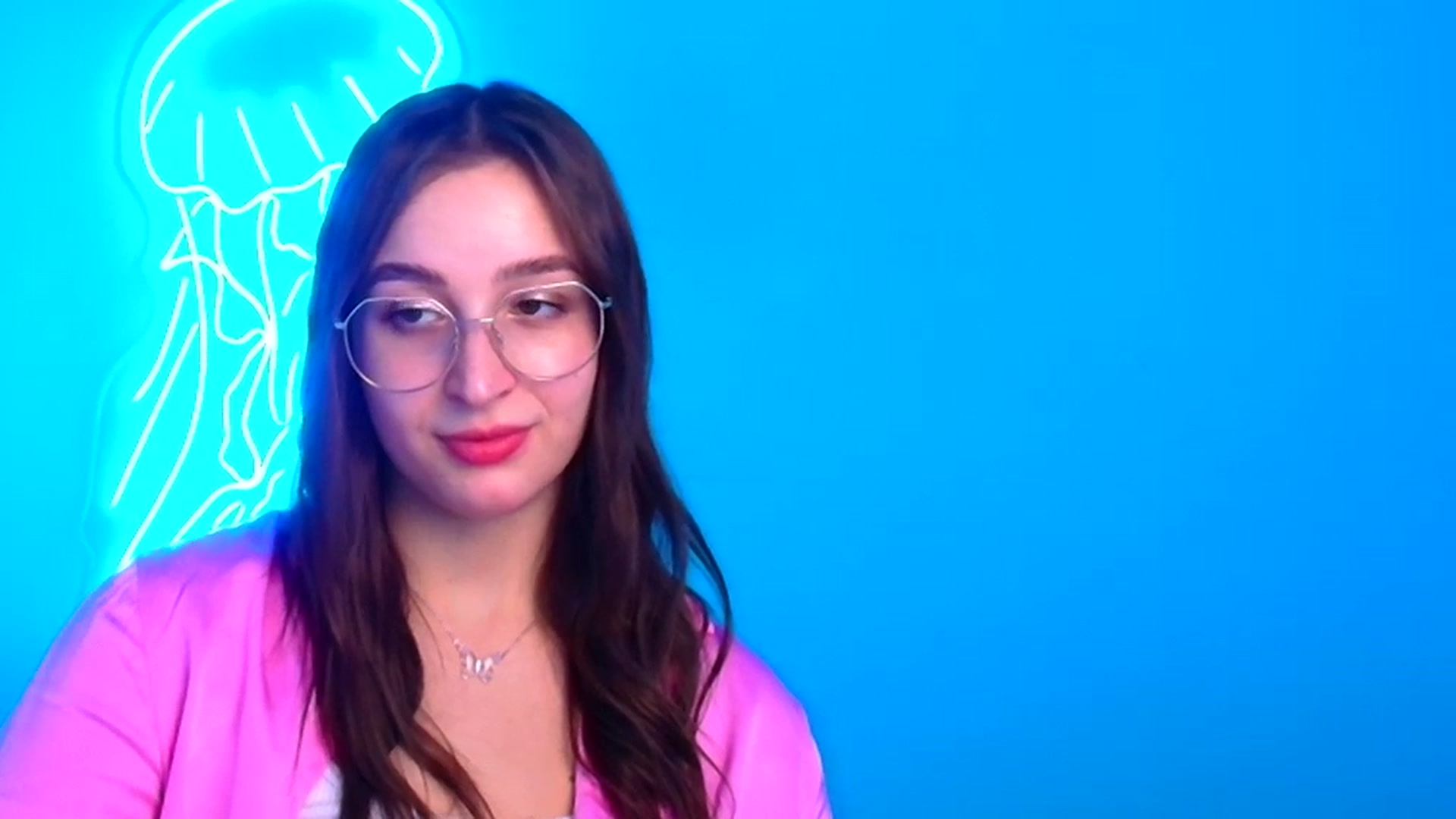 Gallery image thumbnail from Lilli_Fun's myfreecams stream on, 12/22/2024, 13:36 image 15 of 20