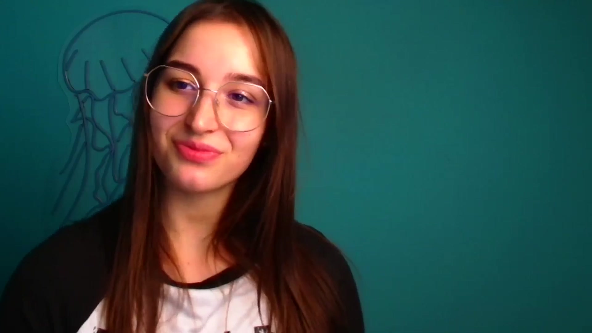 Gallery image thumbnail from Lilli_Fun's myfreecams stream on, 01/04/2025, 10:16 image 18 of 20