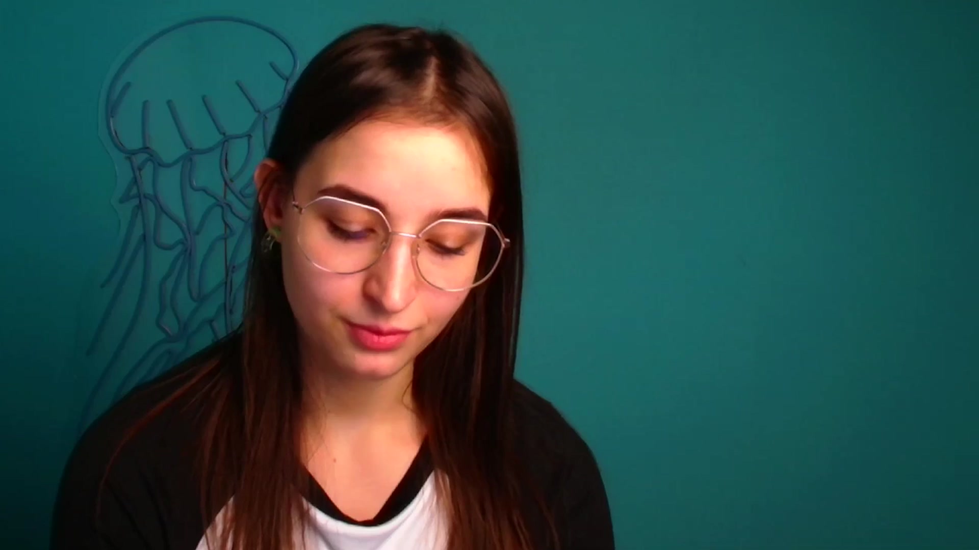Gallery image thumbnail from Lilli_Fun's myfreecams stream on, 01/04/2025, 10:16 image 11 of 20