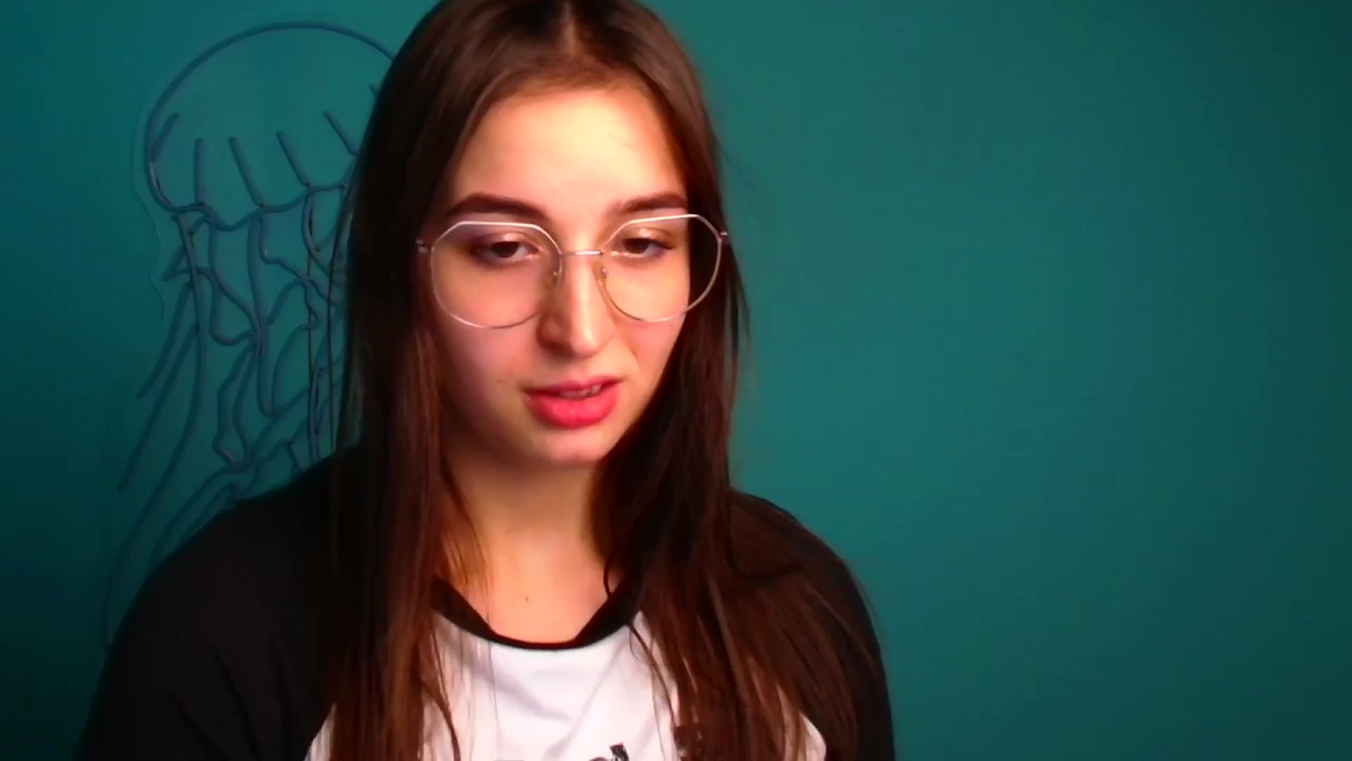 Gallery image thumbnail from Lilli_Fun's myfreecams stream on, 01/04/2025, 10:16 image 16 of 20