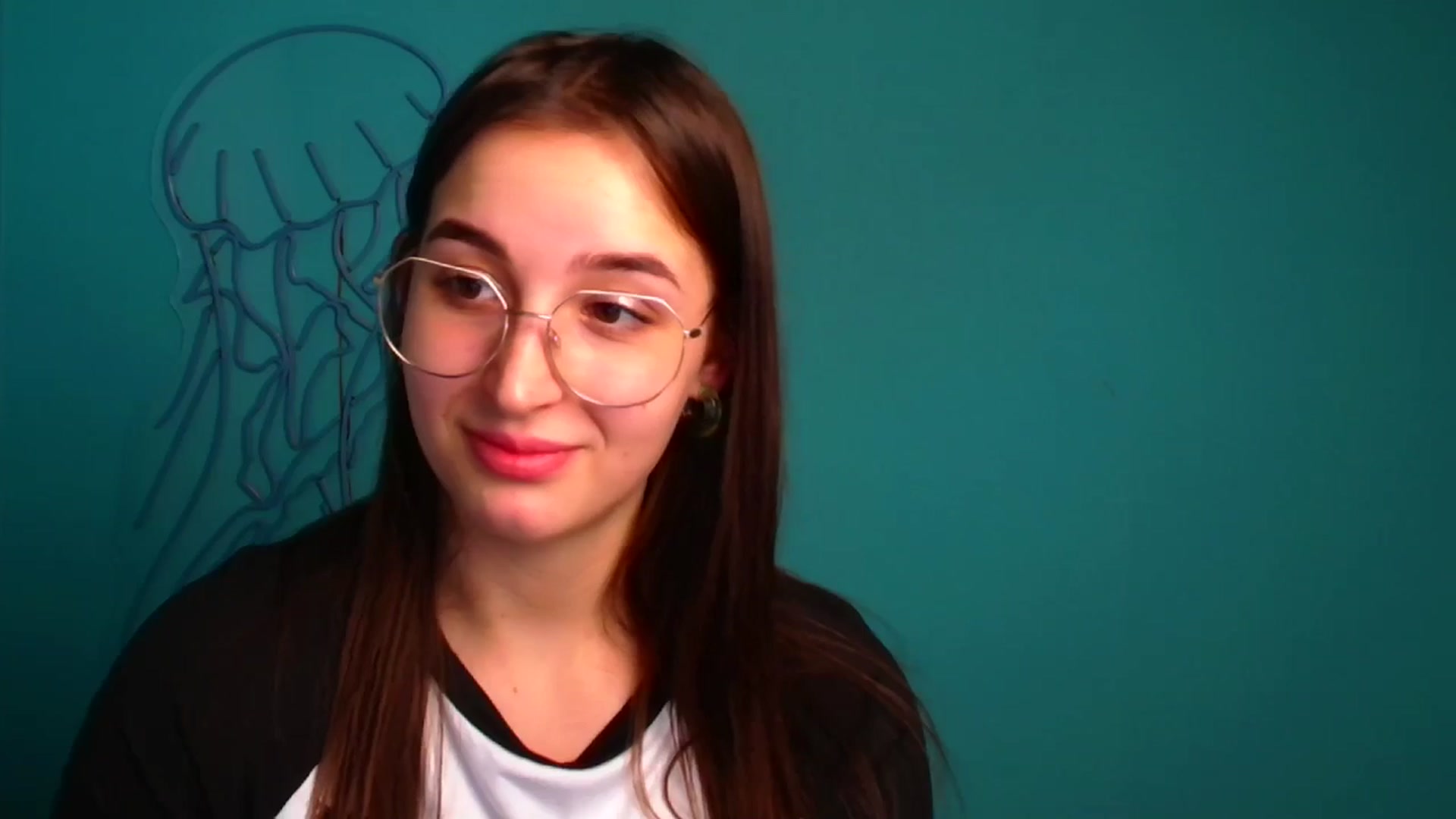 Gallery image thumbnail from Lilli_Fun's myfreecams stream on, 01/04/2025, 10:16 image 7 of 20