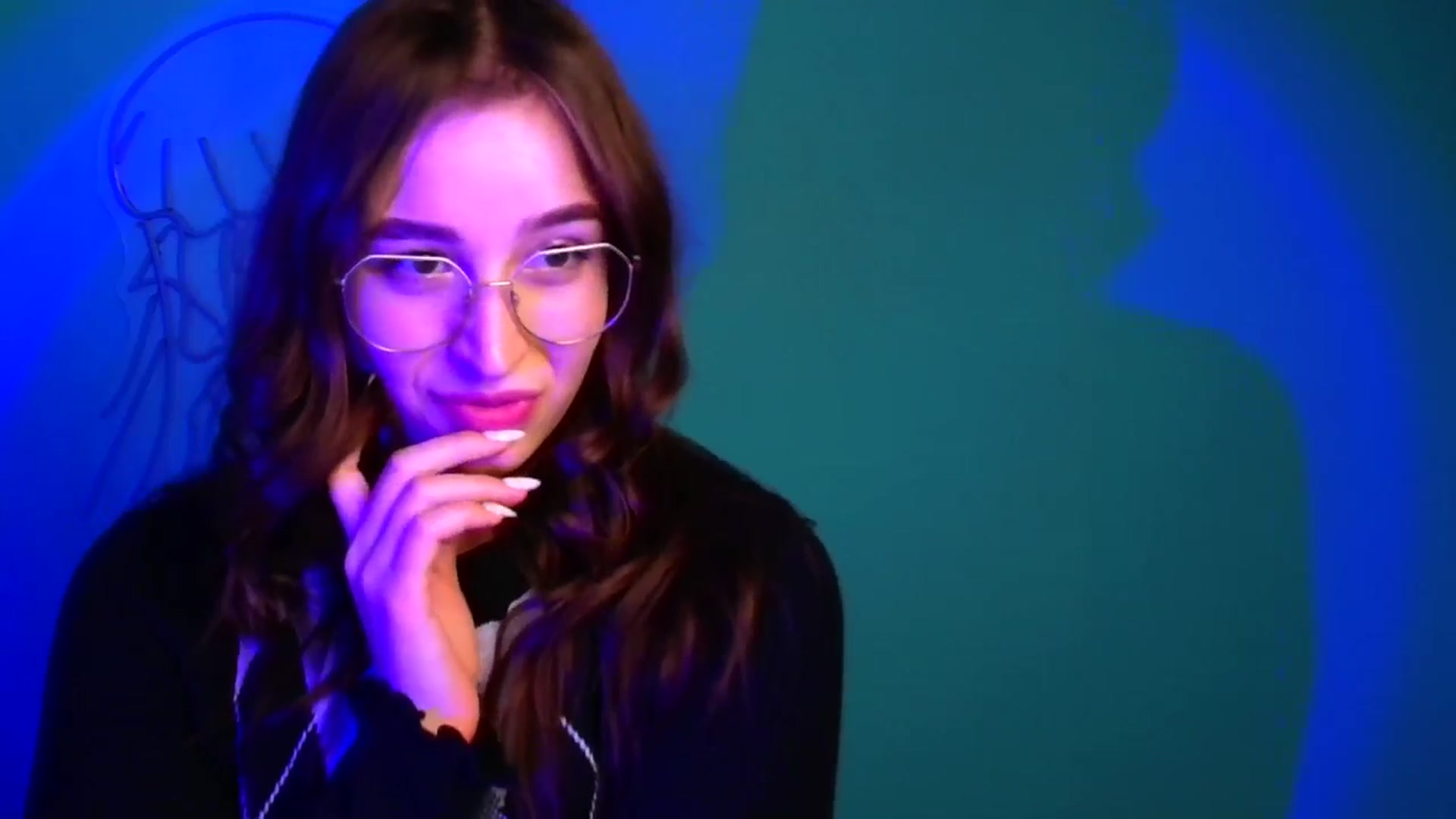 Gallery image thumbnail from Lilli_Fun's myfreecams stream on, 01/05/2025, 13:50 image 10 of 20