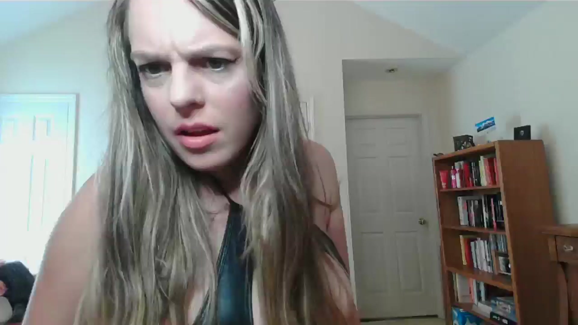 Gallery image thumbnail from Lillian_Moon's myfreecams stream on, 05/25/2025, 18:08 image 20 of 20