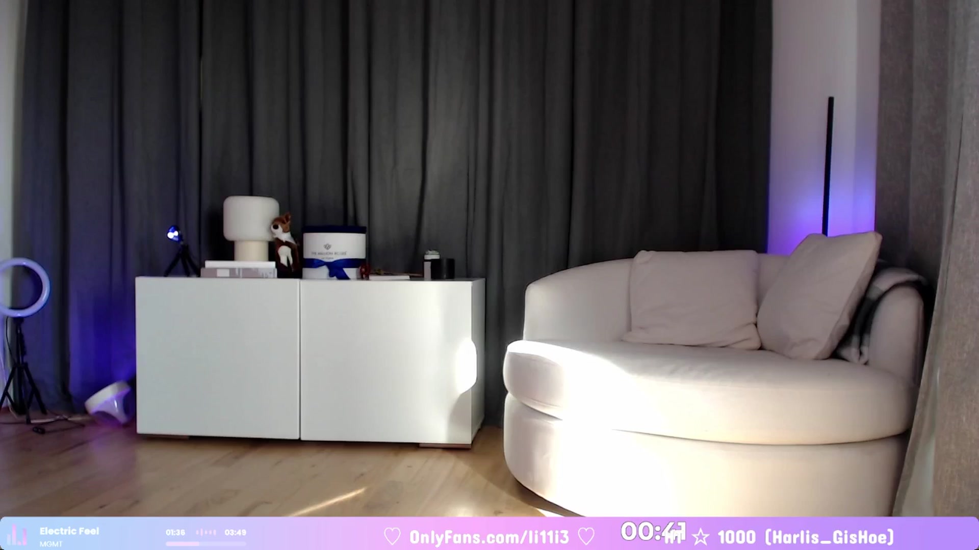 Gallery image thumbnail from LillieCat's myfreecams stream on, 11/02/2024, 20:12 image 18 of 20