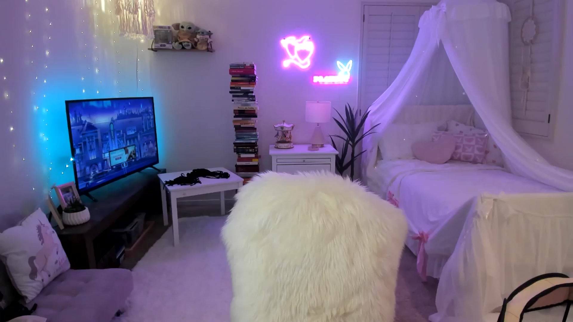 Gallery image thumbnail from LillieQ's myfreecams stream on, 04/26/2025, 15:47 image 13 of 20