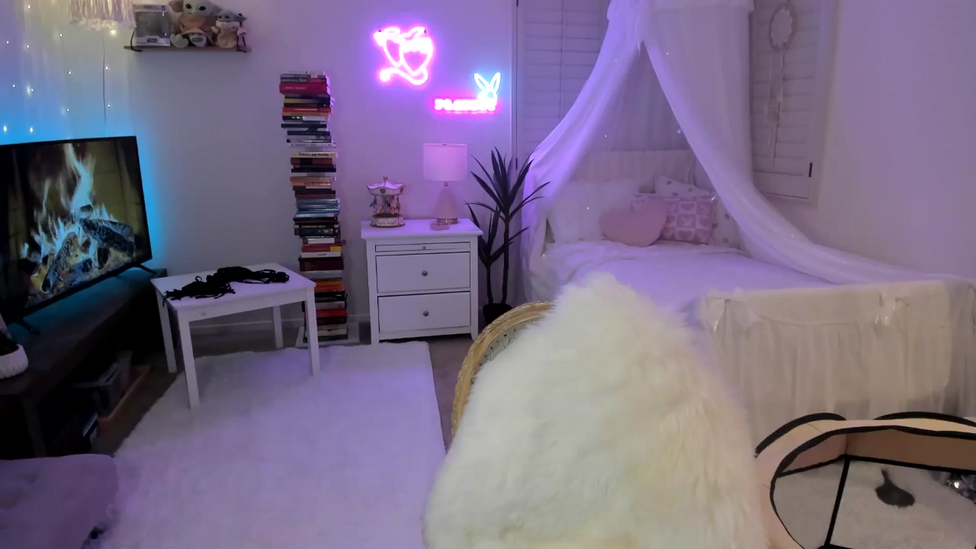Gallery image thumbnail from LillieQ's myfreecams stream on, 04/26/2025, 15:47 image 3 of 20