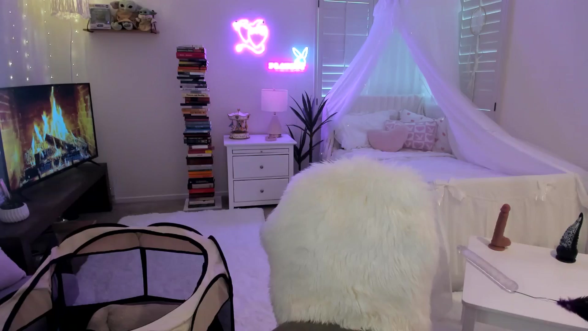 Gallery image thumbnail from LillieQ's myfreecams stream on, 04/28/2025, 16:45 image 11 of 20