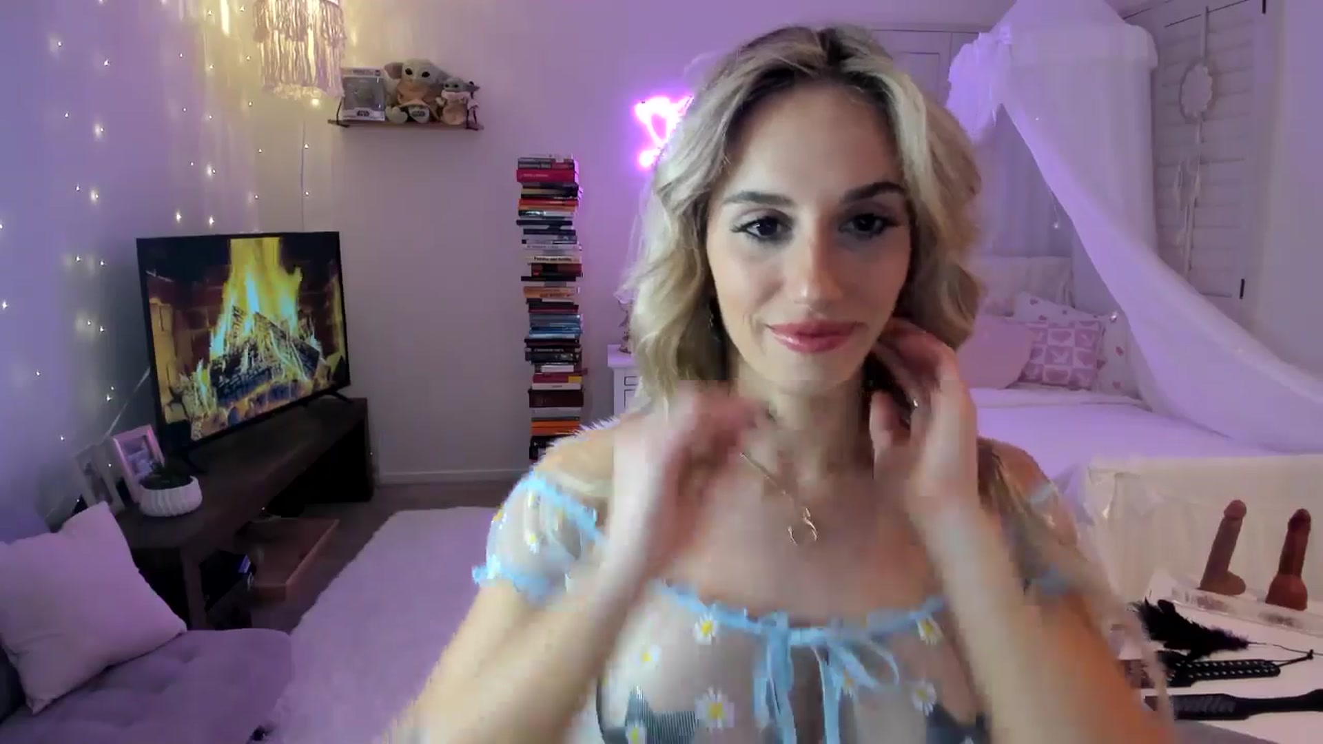 Gallery image thumbnail from LillieQ's myfreecams stream on, 04/29/2025, 06:40 image 8 of 20
