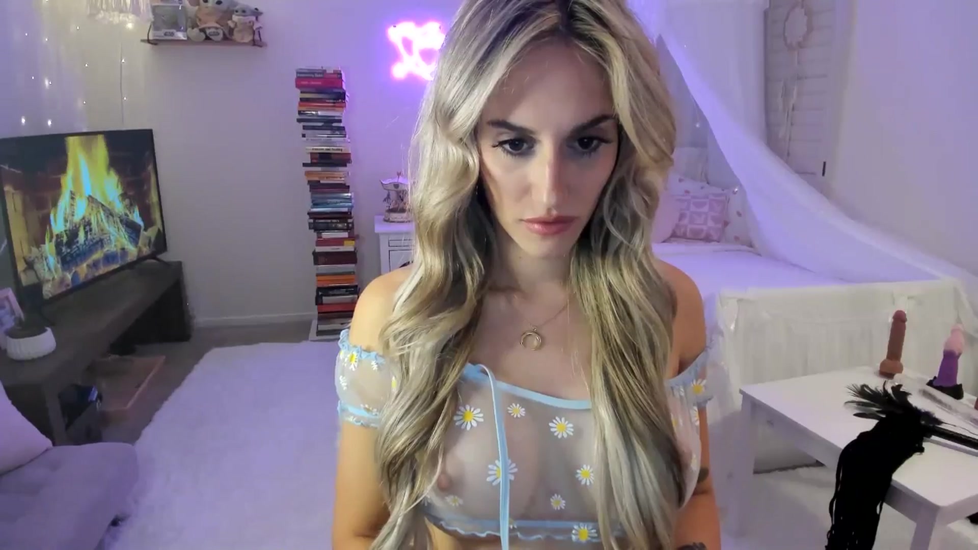 Gallery image thumbnail from LillieQ's myfreecams stream on, 04/29/2025, 12:45 image 20 of 20