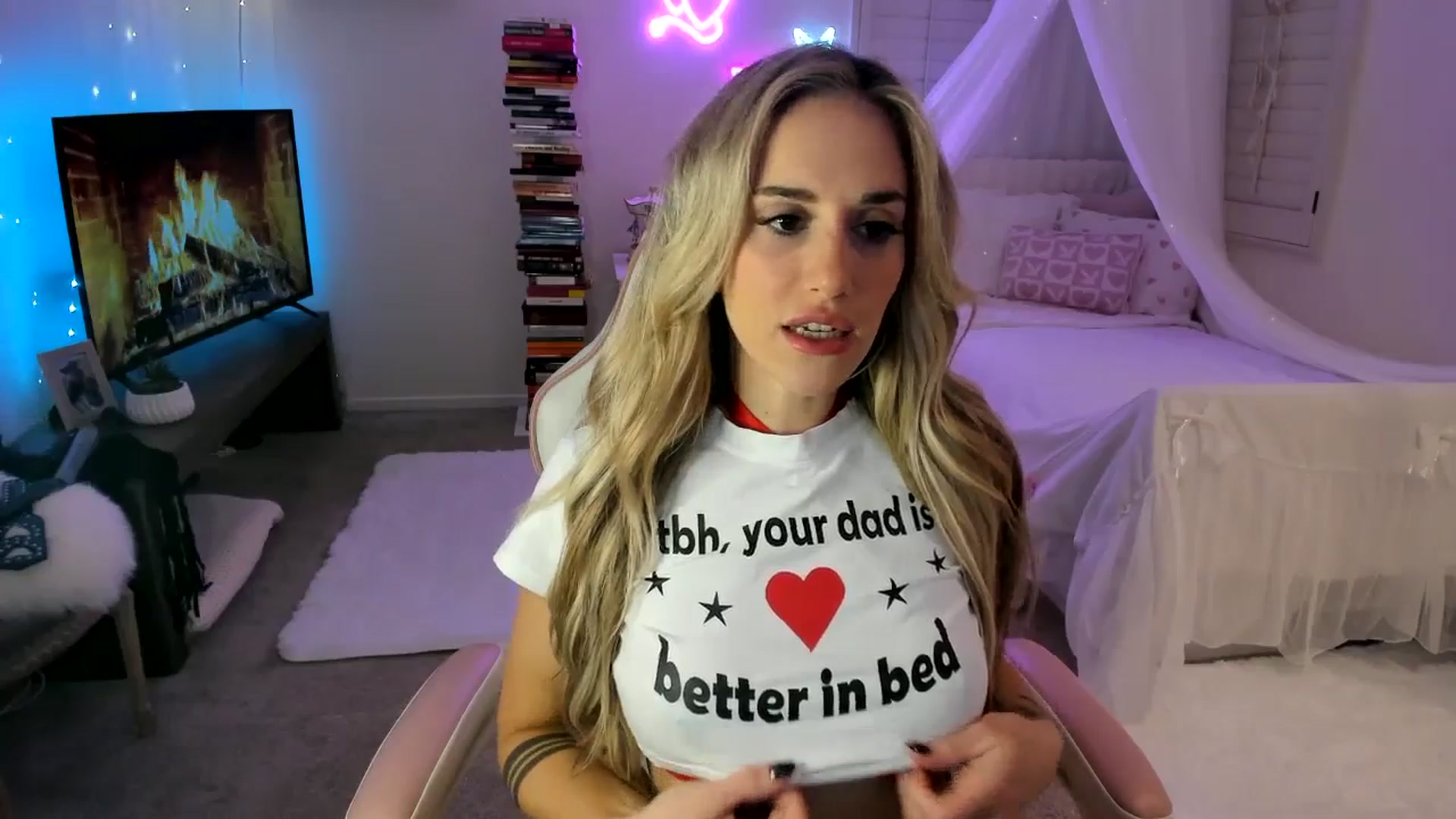 Gallery image thumbnail from LillieQ's myfreecams stream on, 04/30/2025, 06:31 image 5 of 20