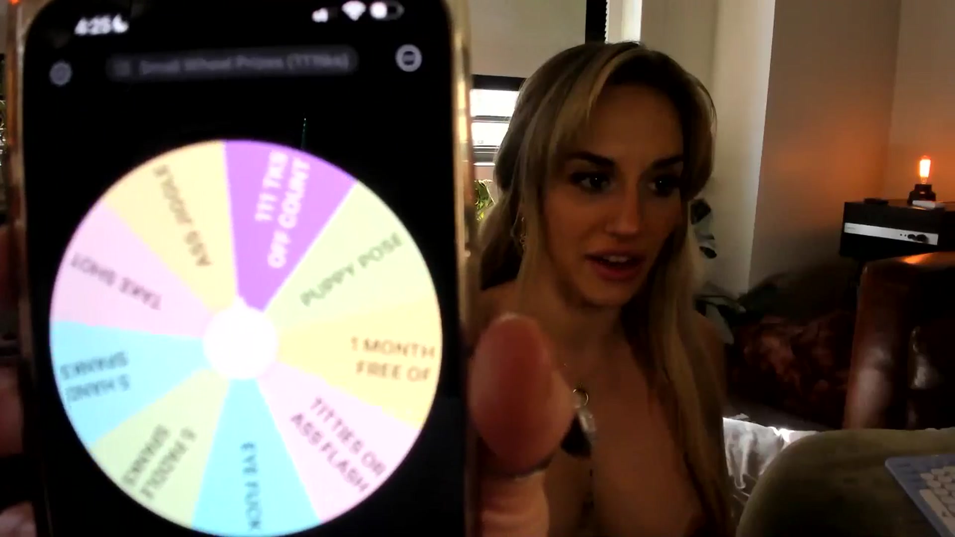 Gallery image thumbnail from LillieQ's myfreecams stream on, 06/24/2025, 23:51 image 13 of 20