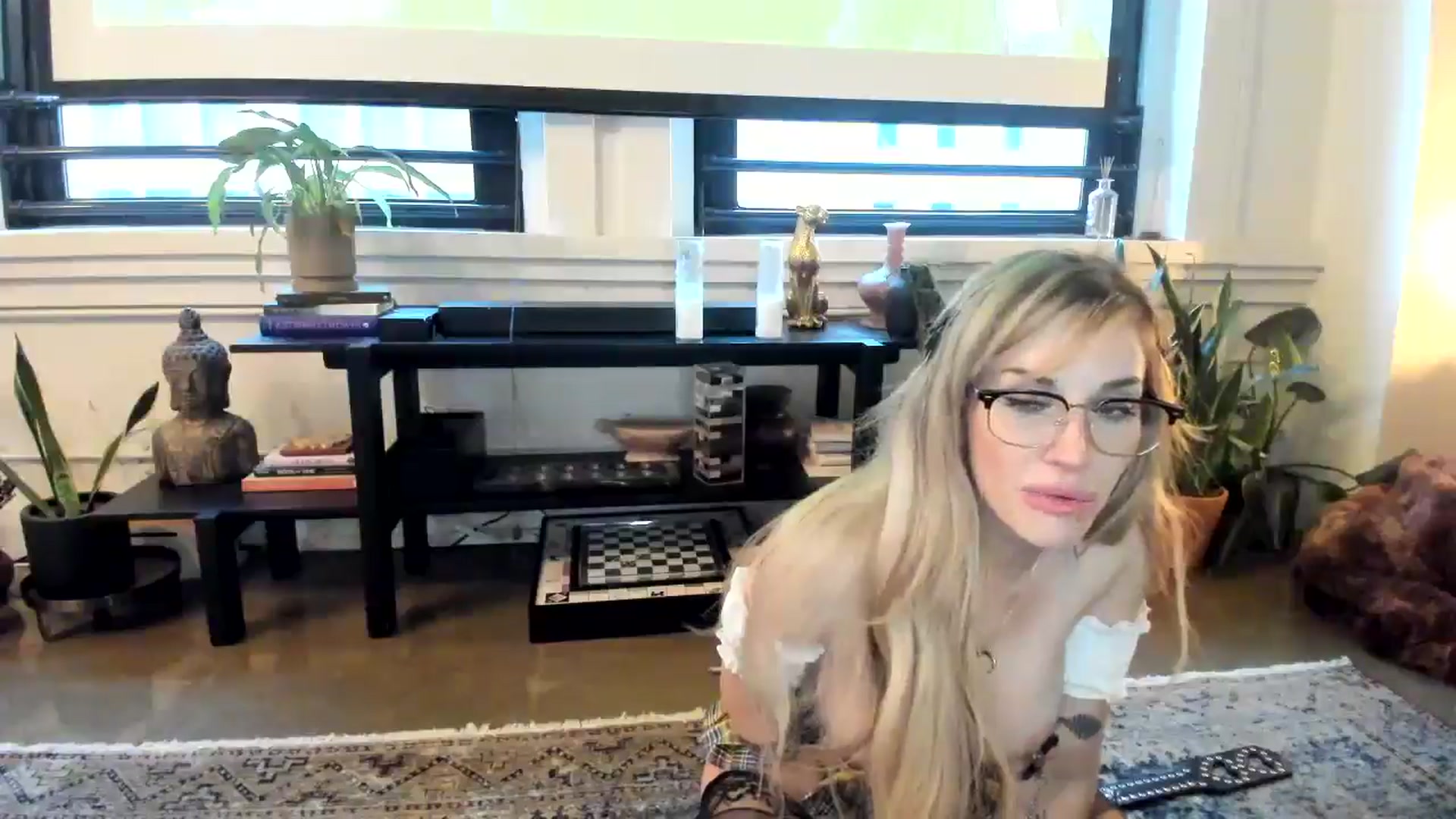 Gallery image thumbnail from LillieQ's myfreecams stream on, 06/27/2025, 02:51 image 19 of 20