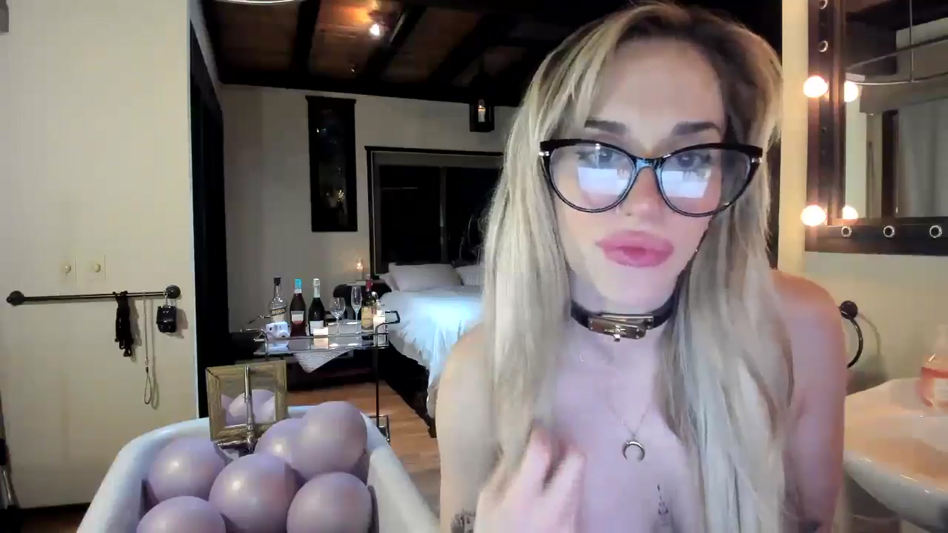 Gallery image thumbnail from LillieQ's myfreecams stream on, 06/29/2025, 12:00 image 4 of 20