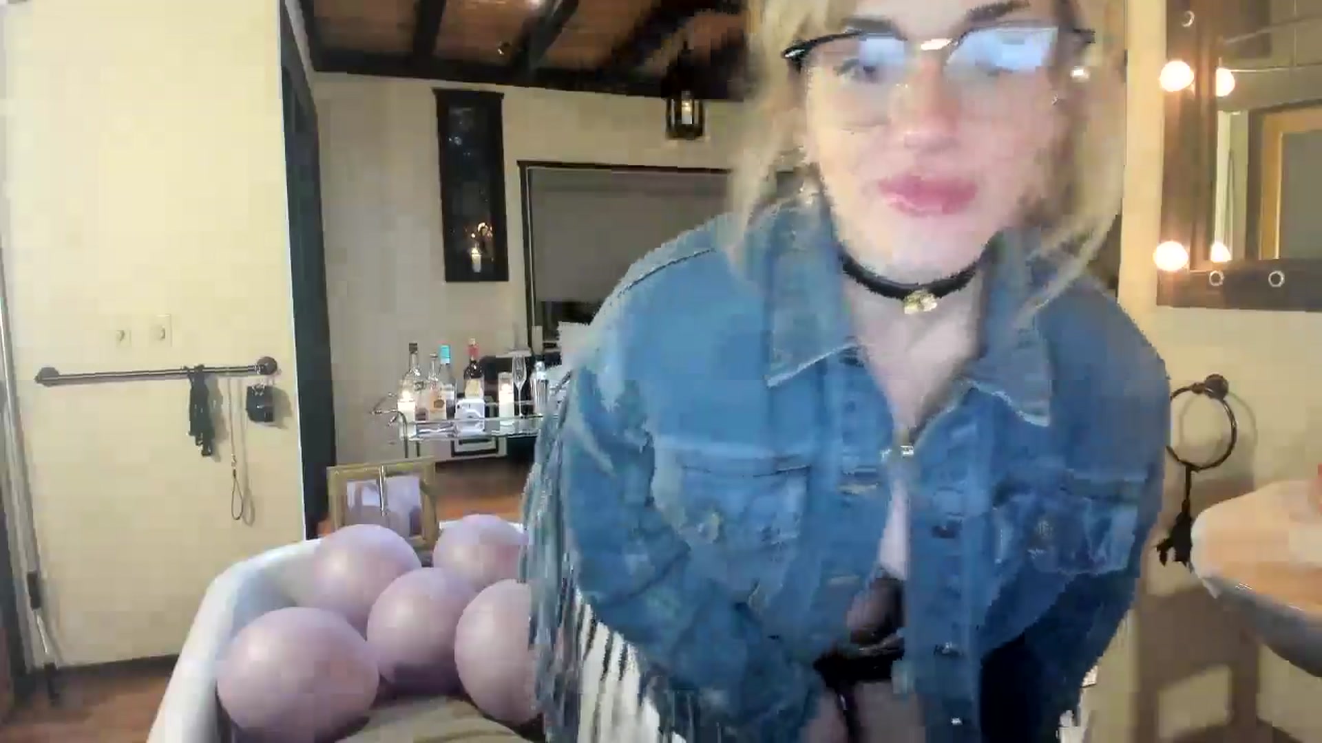 Gallery image thumbnail from LillieQ's myfreecams stream on, 06/30/2025, 05:11 image 3 of 20