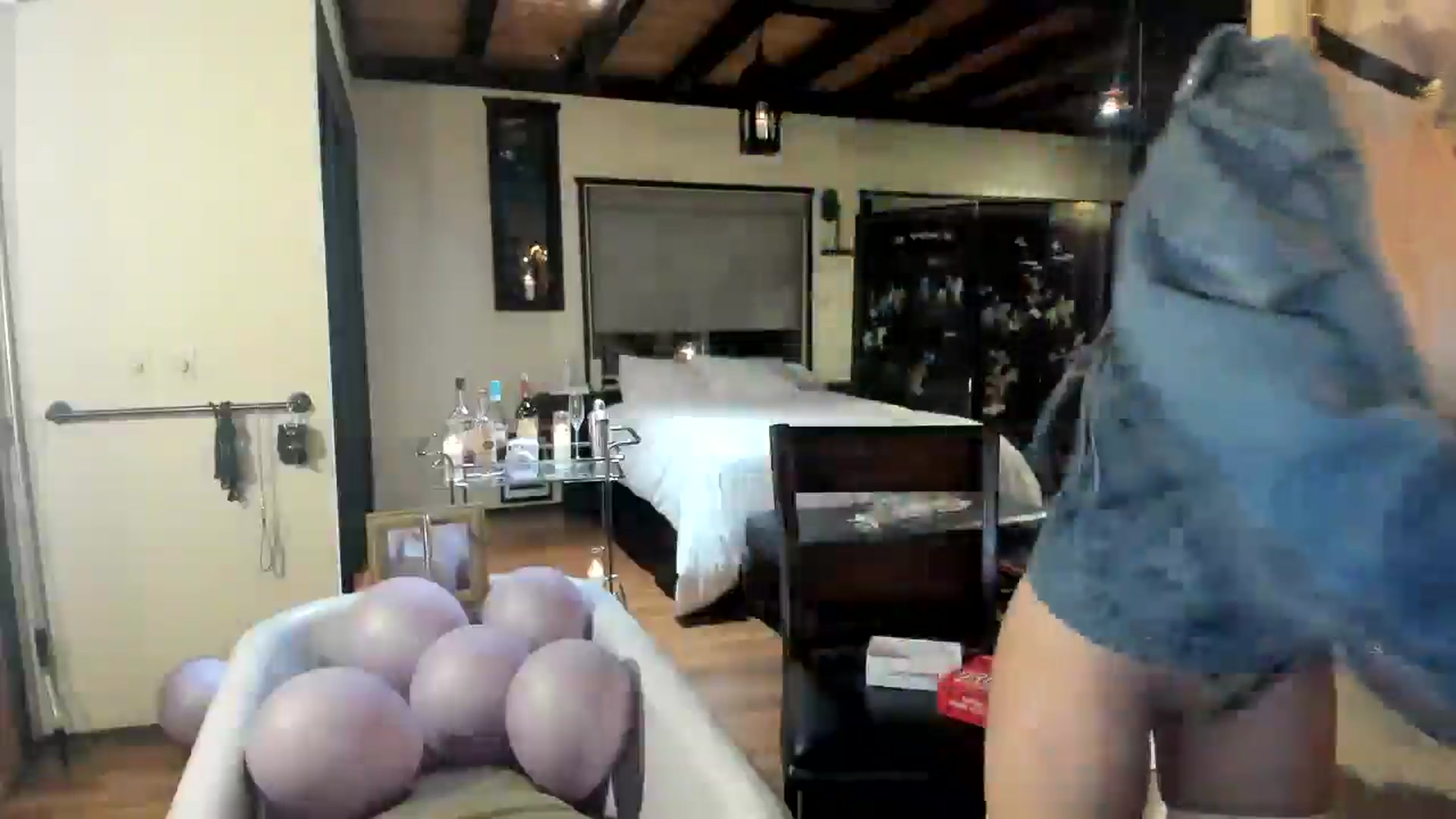 Gallery image thumbnail from LillieQ's myfreecams stream on, 06/30/2025, 05:11 image 14 of 20