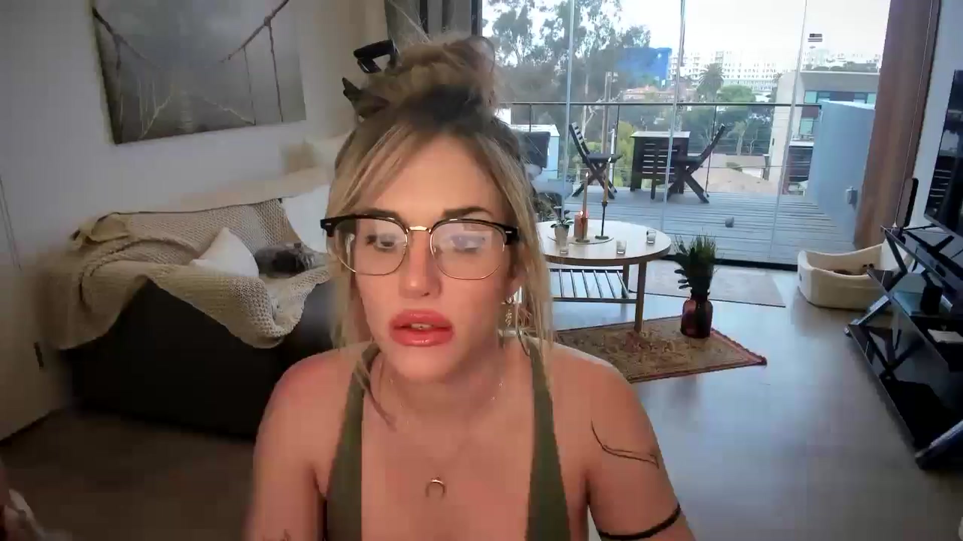Gallery image thumbnail from LillieQ's myfreecams stream on, 07/08/2025, 14:17 image 6 of 20