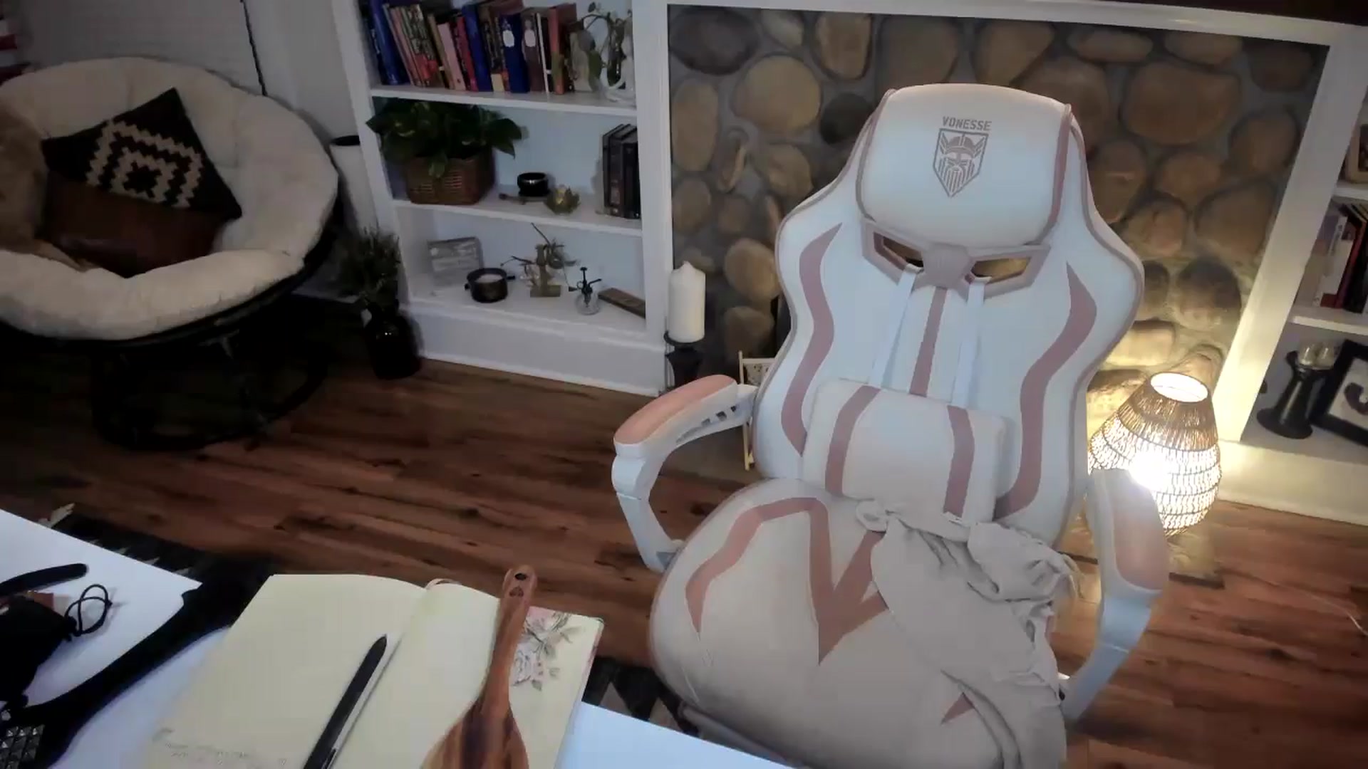 Gallery image thumbnail from LillieQ's myfreecams stream on, 07/20/2025, 07:11 image 9 of 20