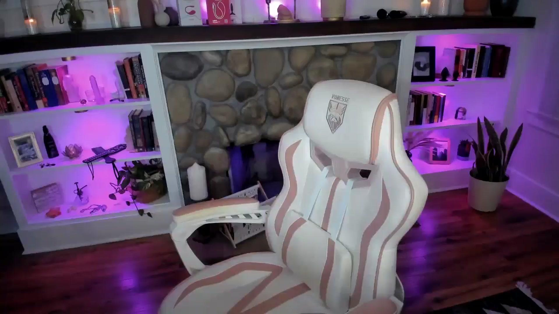 Gallery image thumbnail from LillieQ's myfreecams stream on, 07/23/2025, 07:55 image 8 of 20