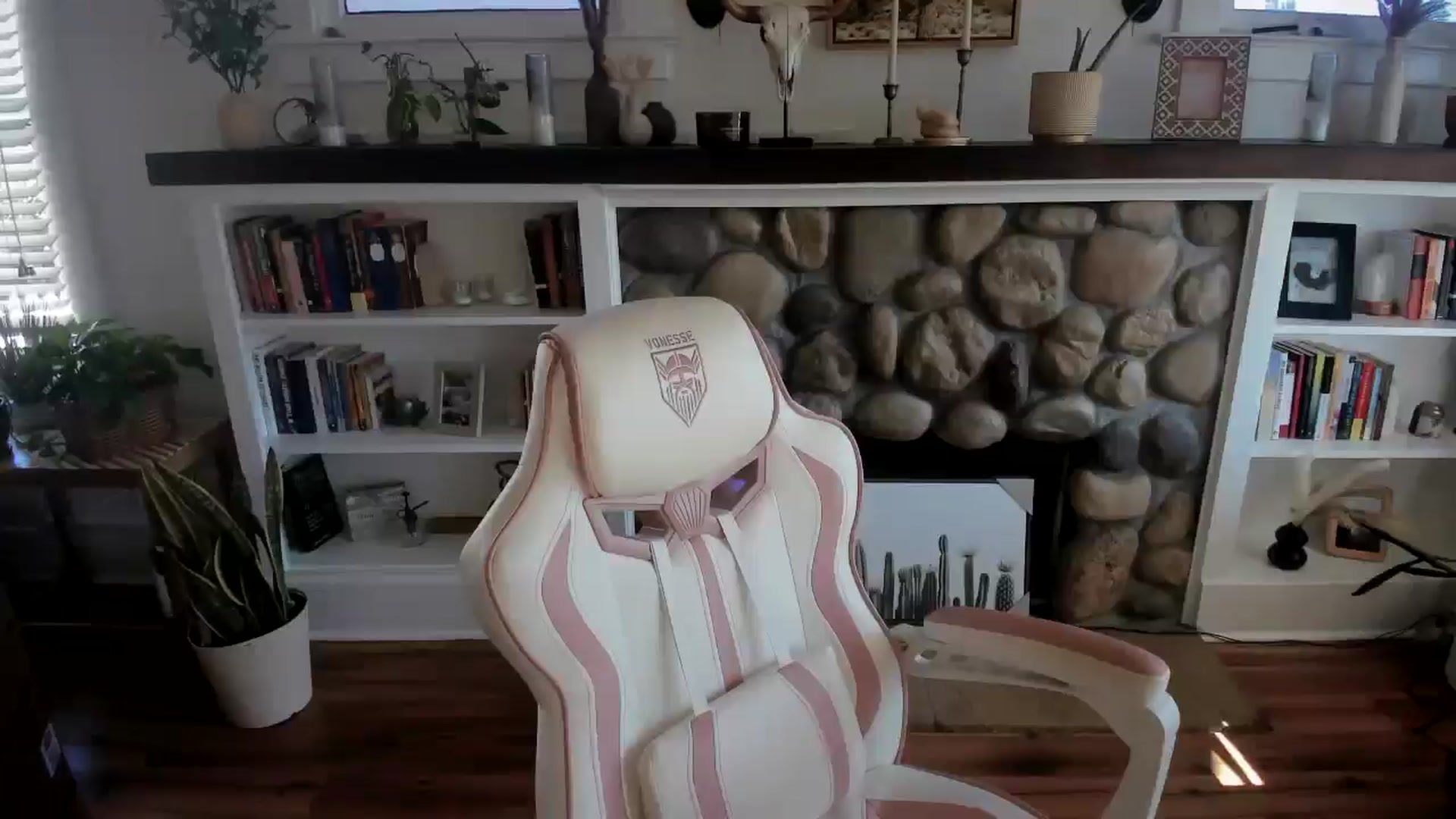 Gallery image thumbnail from LillieQ's myfreecams stream on, 07/25/2025, 24:47 image 2 of 20