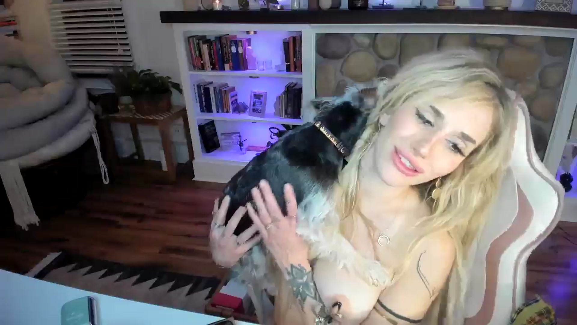 Gallery image thumbnail from LillieQ's myfreecams stream on, 07/27/2025, 14:53 image 9 of 20