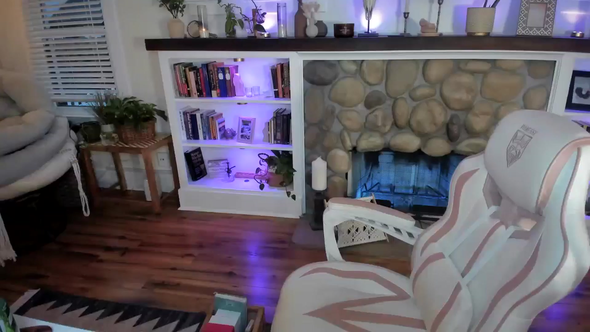 Gallery image thumbnail from LillieQ's myfreecams stream on, 07/27/2025, 14:53 image 13 of 20