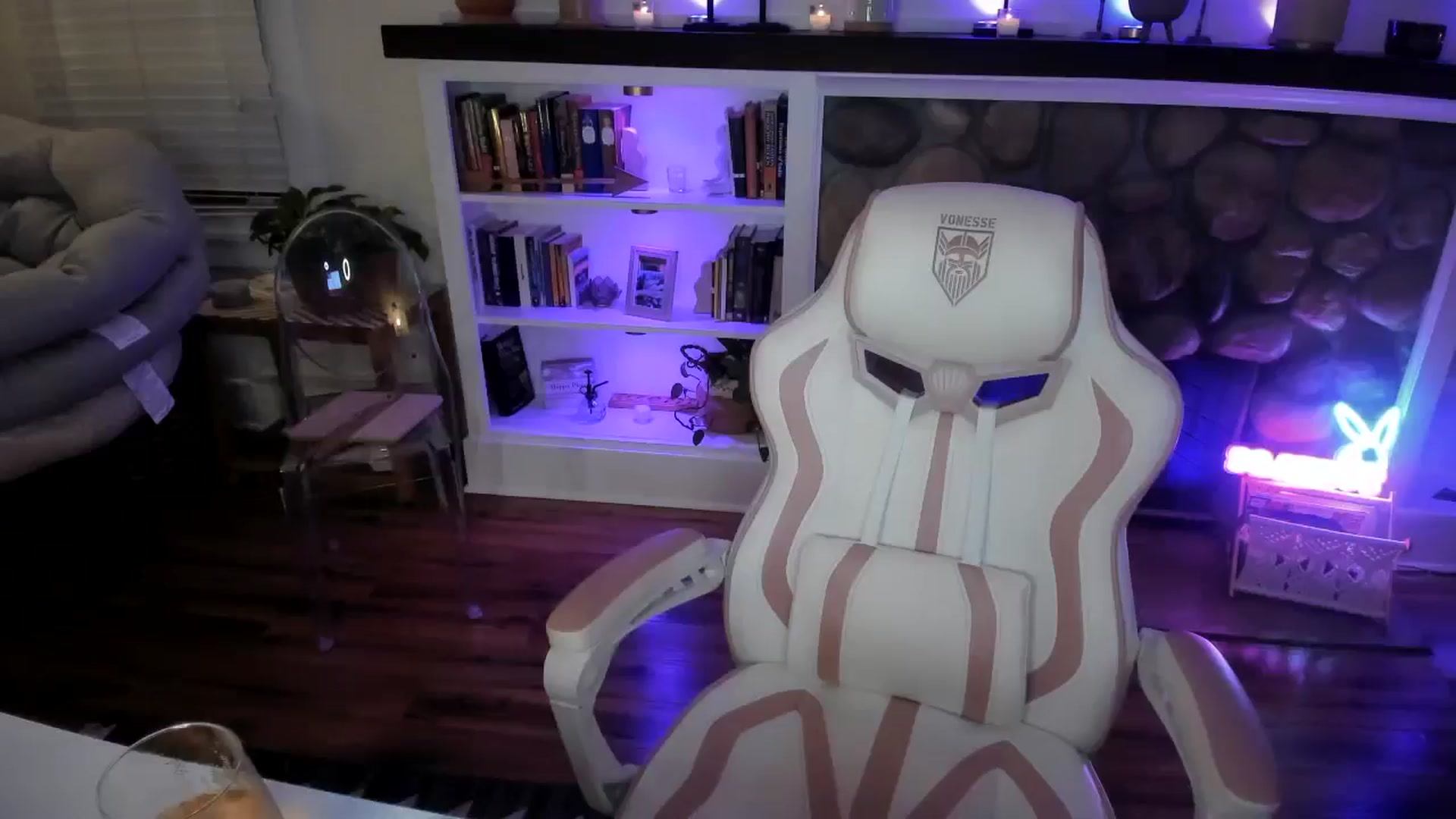 Gallery image thumbnail from LillieQ's myfreecams stream on, 07/30/2025, 09:26 image 17 of 20