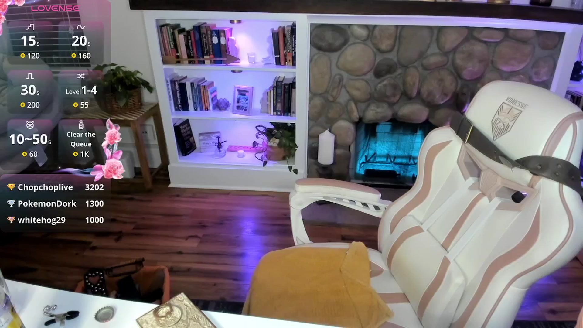 Gallery image thumbnail from LillieQ's myfreecams stream on, 08/01/2025, 09:36 image 6 of 20