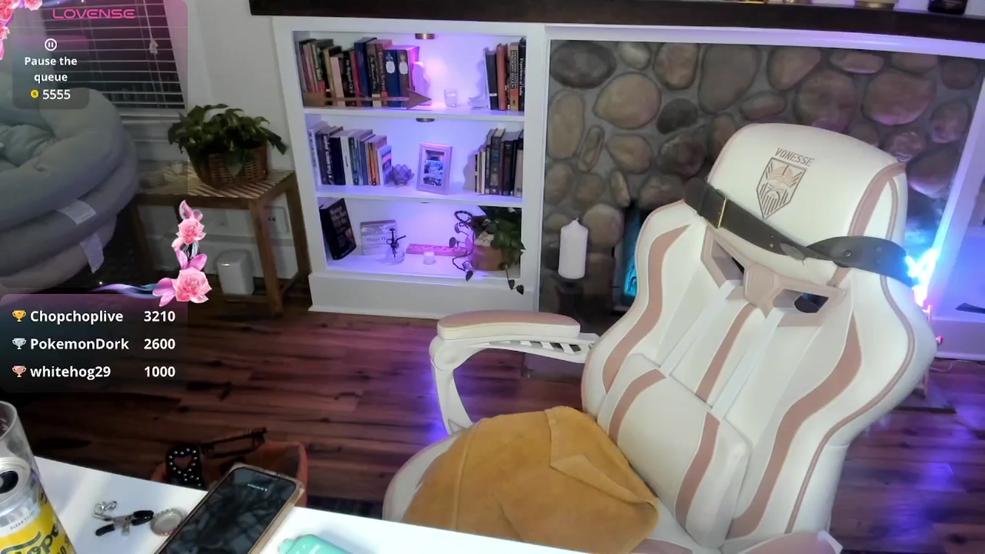 Gallery image thumbnail from LillieQ's myfreecams stream on, 08/01/2025, 09:36 image 15 of 20