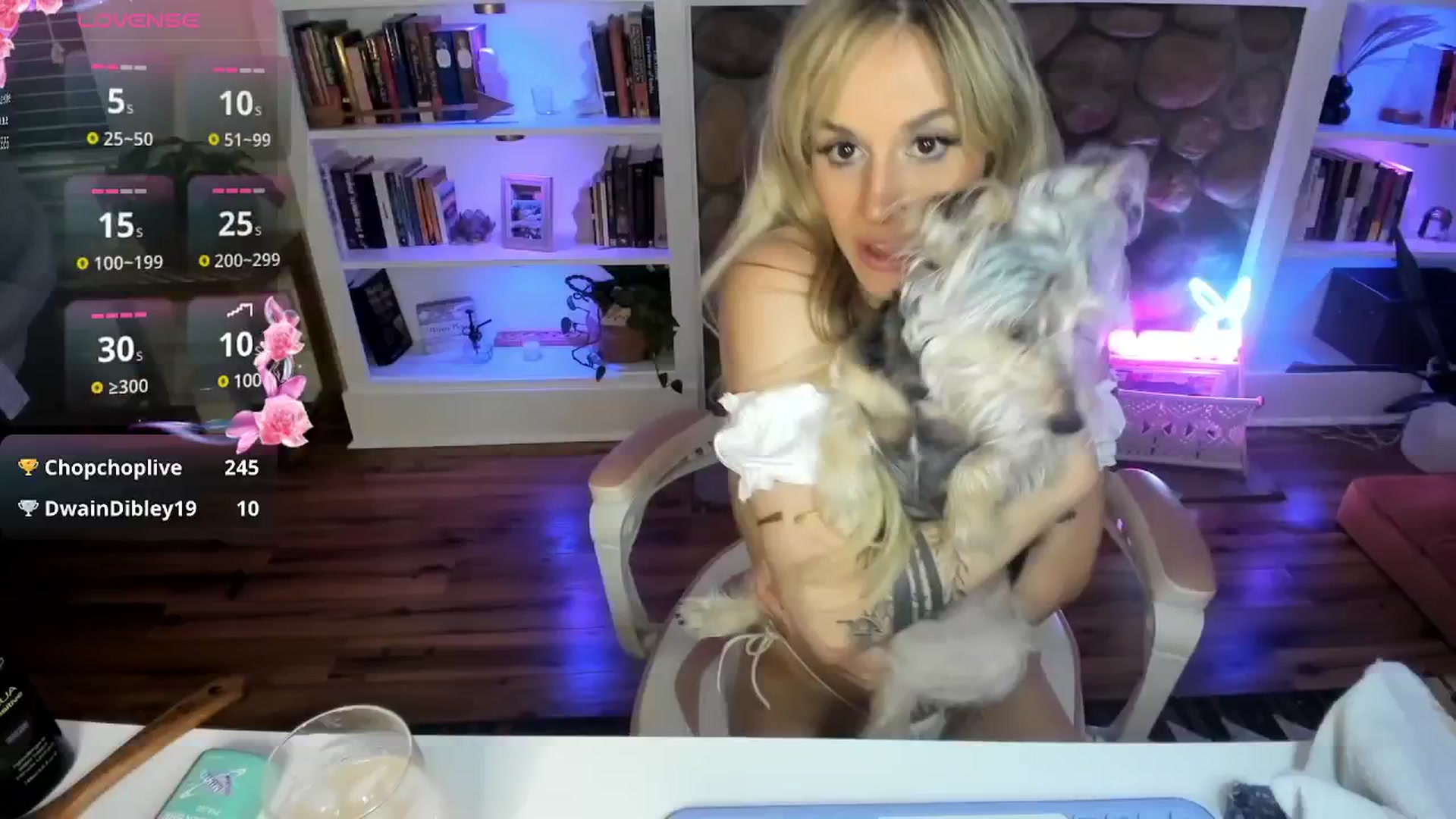 Gallery image thumbnail from LillieQ's myfreecams stream on, 08/02/2025, 08:58 image 3 of 20