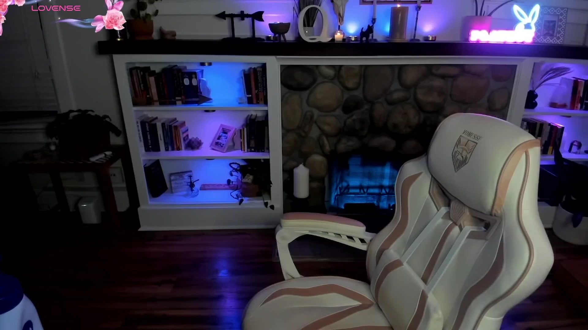 Gallery image thumbnail from LillieQ's myfreecams stream on, 08/03/2025, 10:58 image 7 of 20