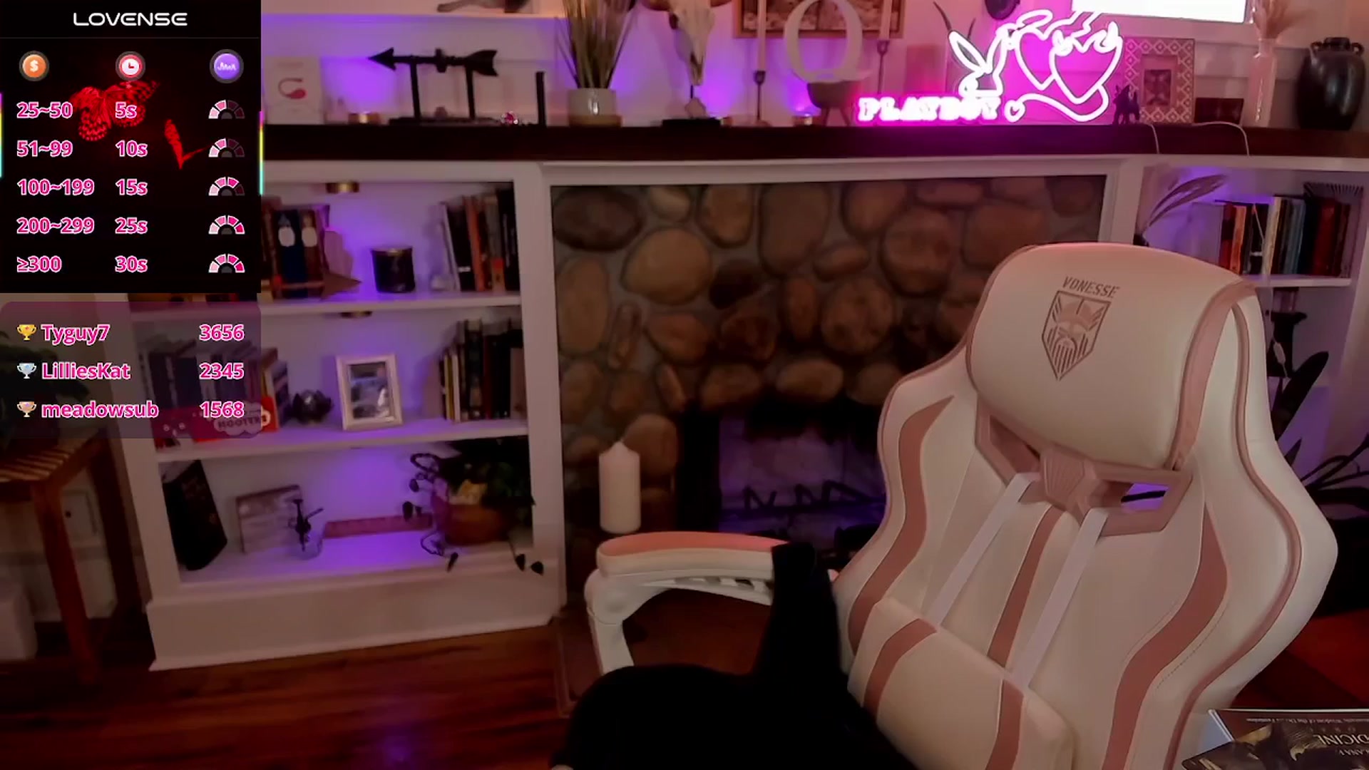 Gallery image thumbnail from LillieQ's myfreecams stream on, 08/04/2025, 17:24 image 12 of 20