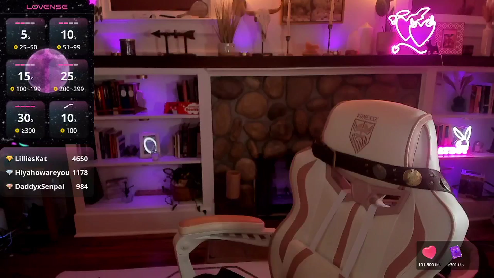 Gallery image thumbnail from LillieQ's myfreecams stream on, 08/10/2025, 13:20 image 13 of 20