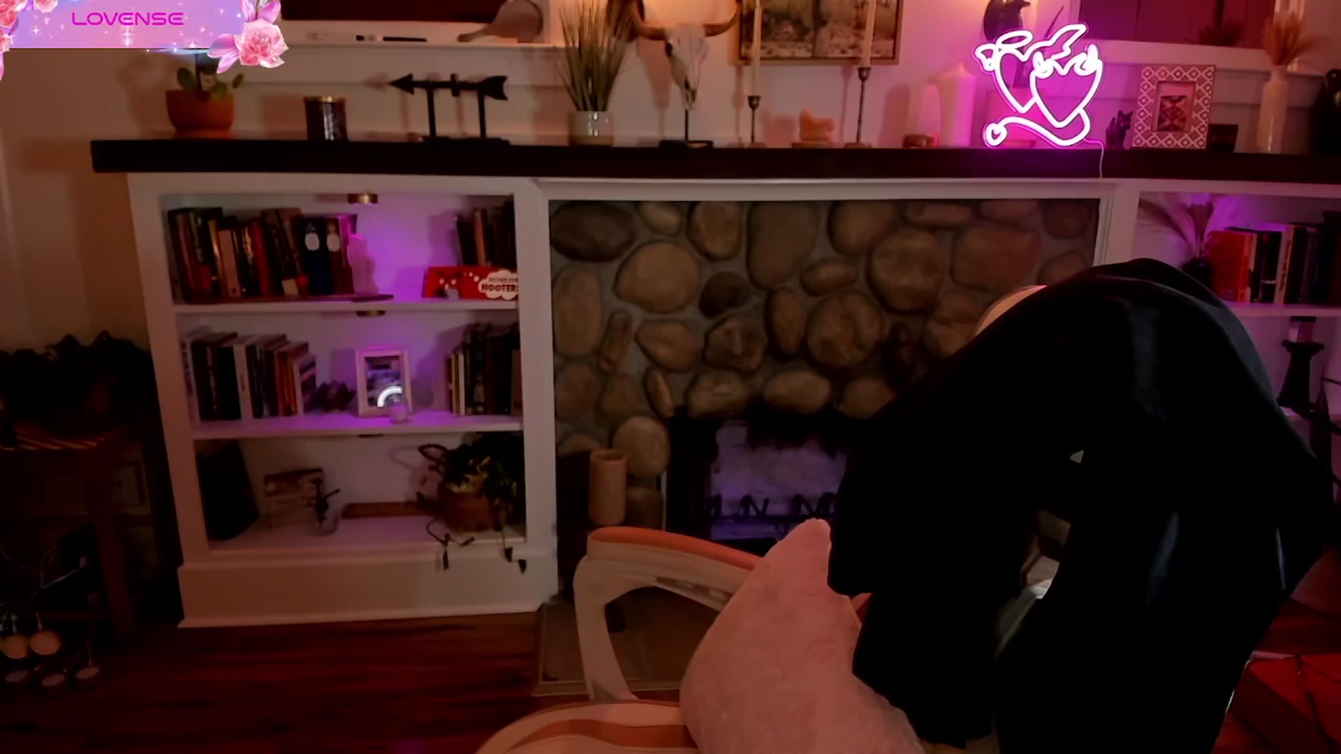 Gallery image thumbnail from LillieQ's myfreecams stream on, 08/14/2025, 13:46 image 6 of 20