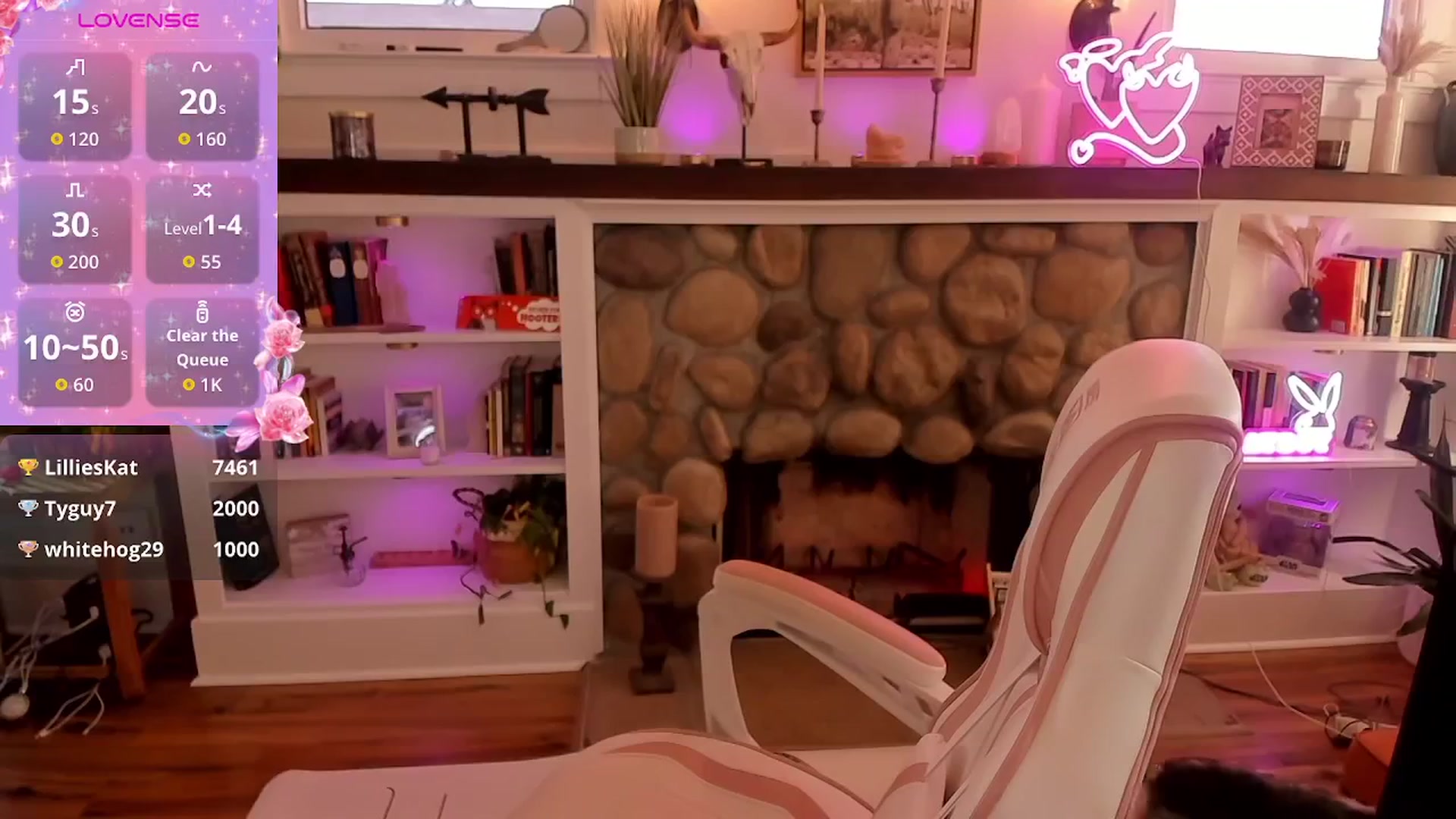 Gallery image thumbnail from LillieQ's myfreecams stream on, 08/15/2025, 03:17 image 9 of 20