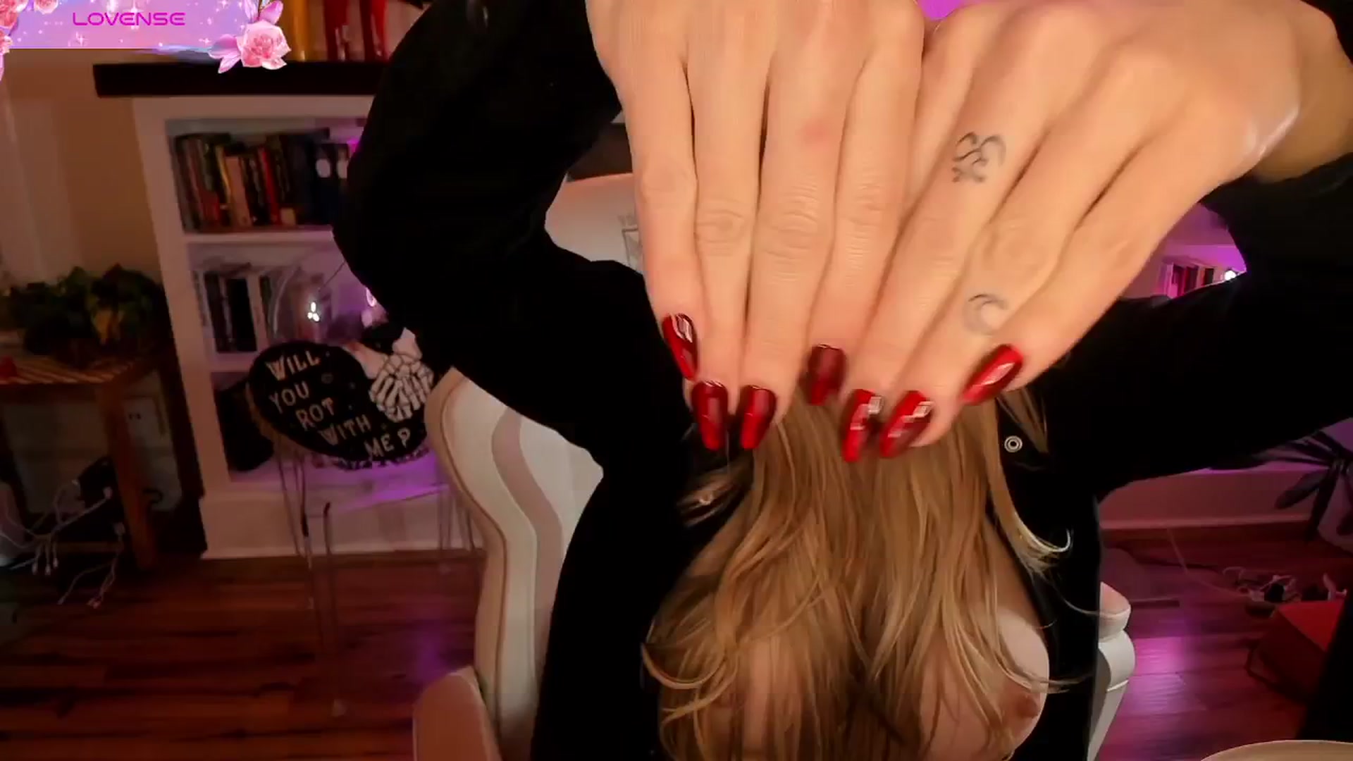 Gallery image thumbnail from LillieQ's myfreecams stream on, 08/16/2025, 10:27 image 16 of 20