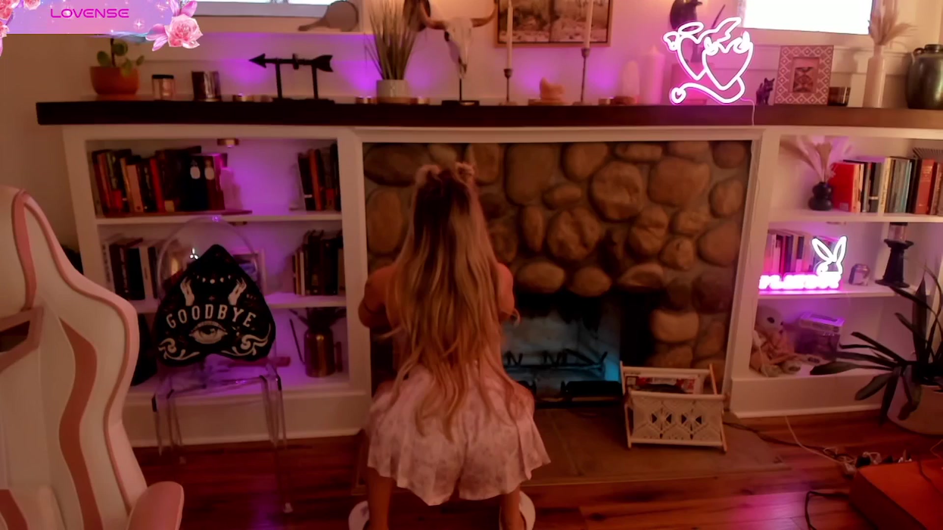Gallery image thumbnail from LillieQ's myfreecams stream on, 08/17/2025, 02:09 image 19 of 20