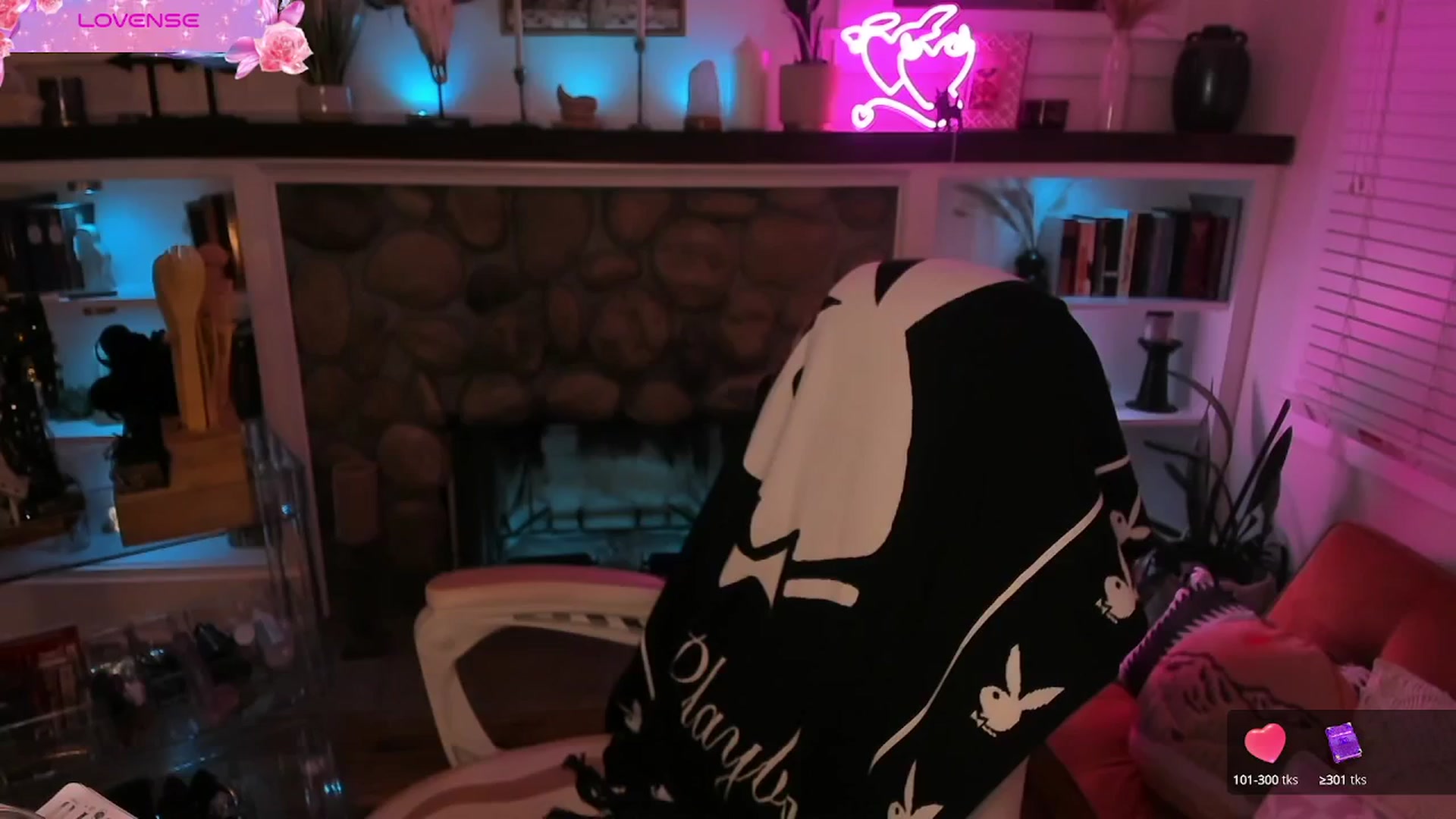 Gallery image thumbnail from LillieQ's myfreecams stream on, 08/20/2025, 06:01 image 7 of 20
