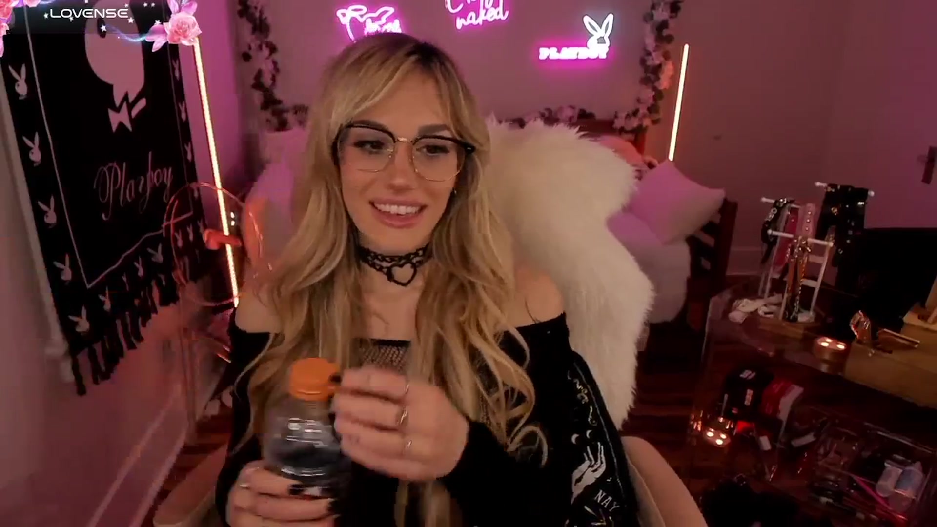Gallery image thumbnail from LillieQ's myfreecams stream on, 08/24/2025, 09:16 image 9 of 20