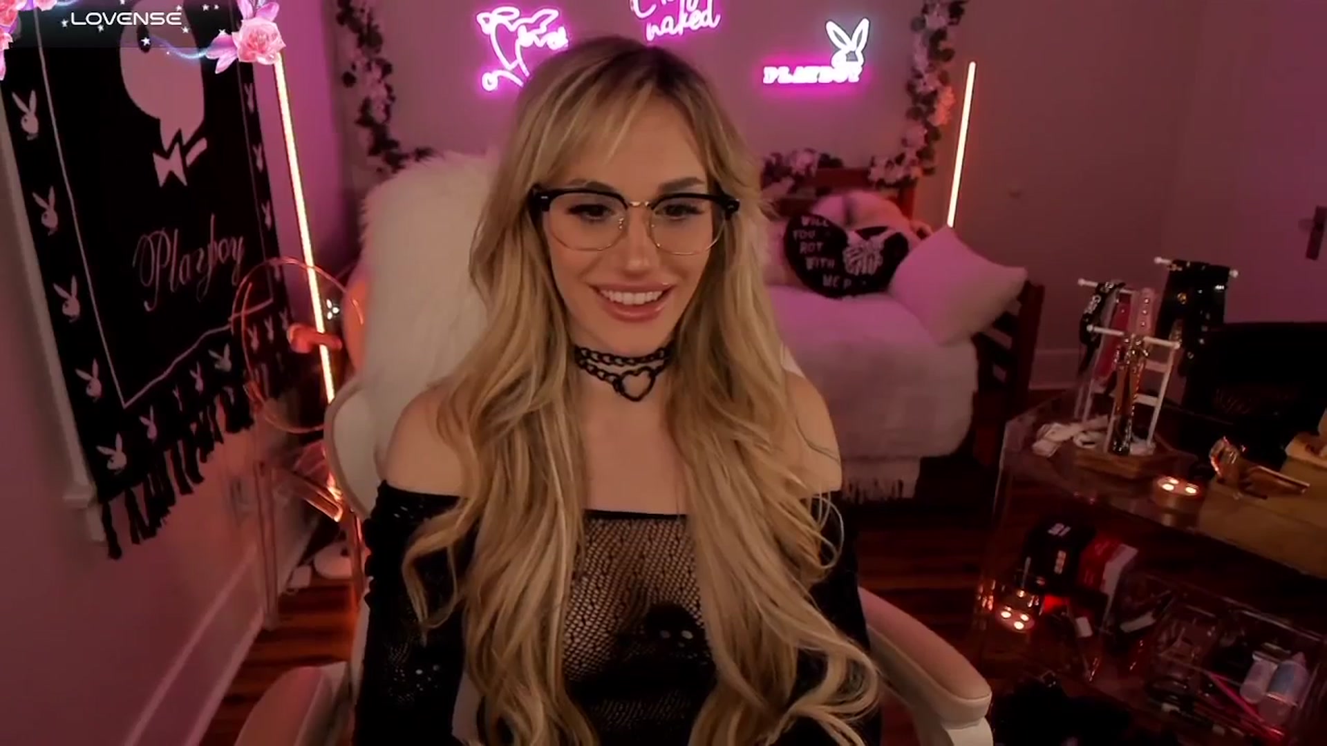 Gallery image thumbnail from LillieQ's myfreecams stream on, 08/24/2025, 09:16 image 8 of 20