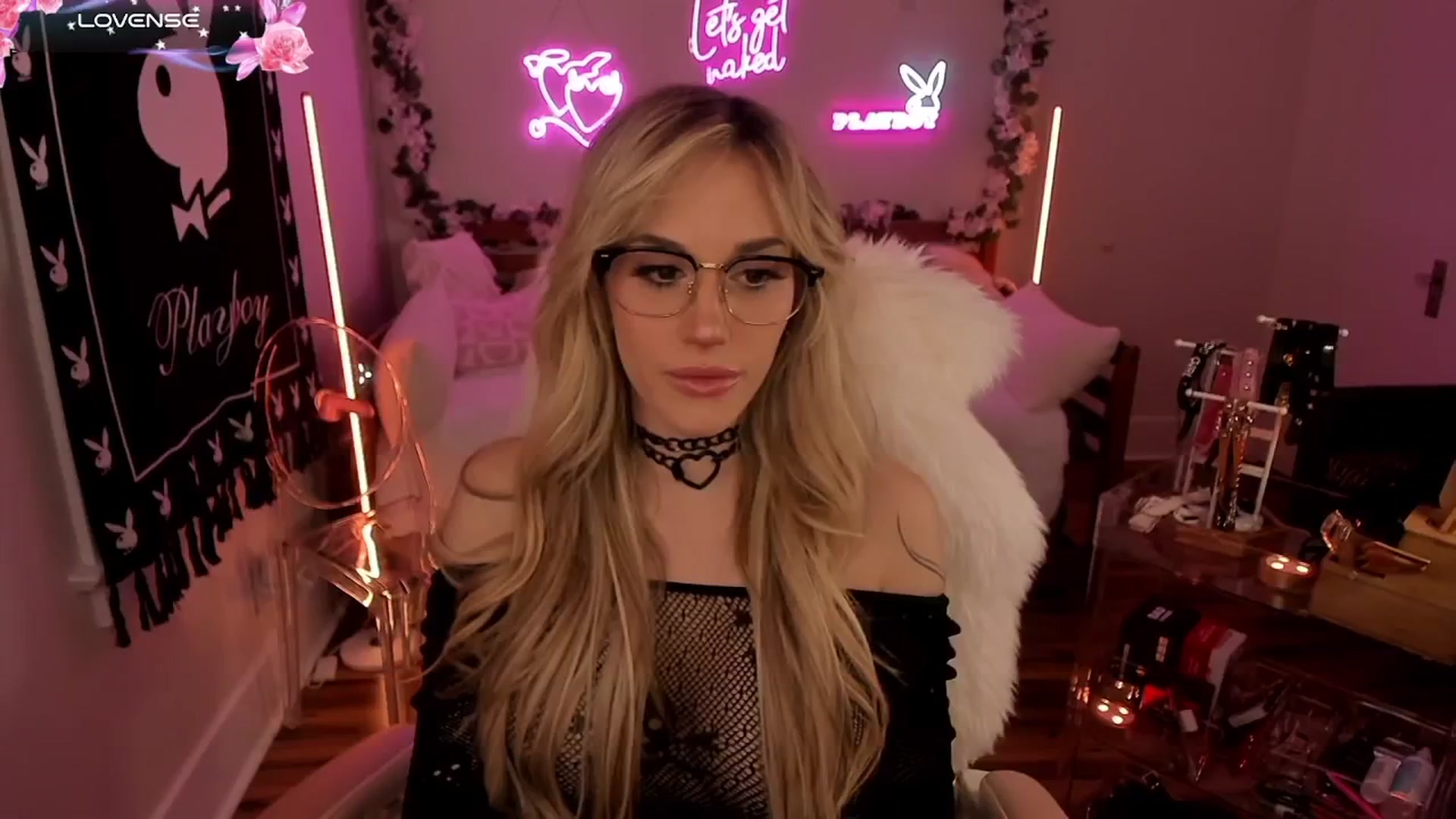 Gallery image thumbnail from LillieQ's myfreecams stream on, 08/24/2025, 09:16 image 5 of 20