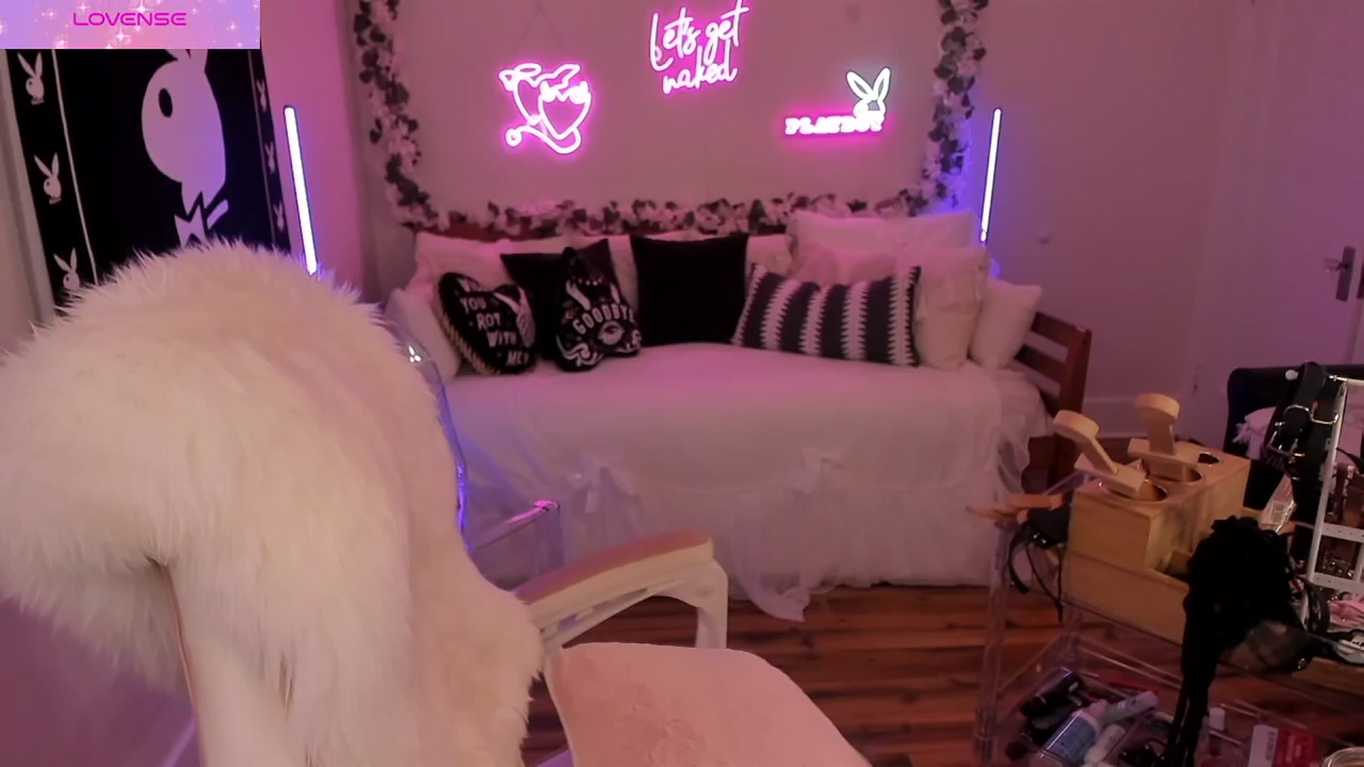 Gallery image thumbnail from LillieQ's myfreecams stream on, 08/30/2025, 11:06 image 14 of 20