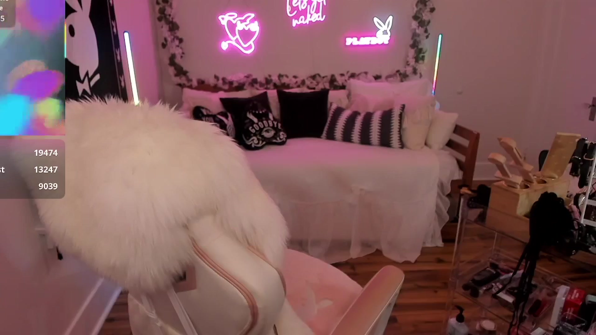 Gallery image thumbnail from LillieQ's myfreecams stream on, 08/31/2025, 13:54 image 17 of 20