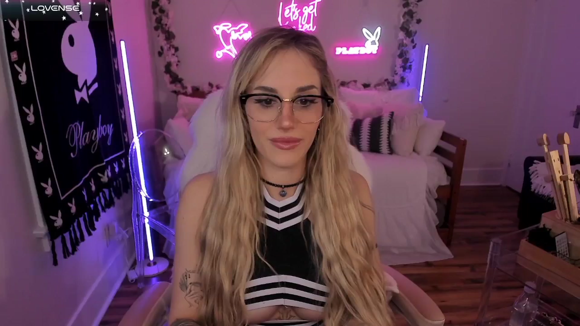 Gallery image thumbnail from LillieQ's myfreecams stream on, 09/03/2025, 08:53 image 1 of 20