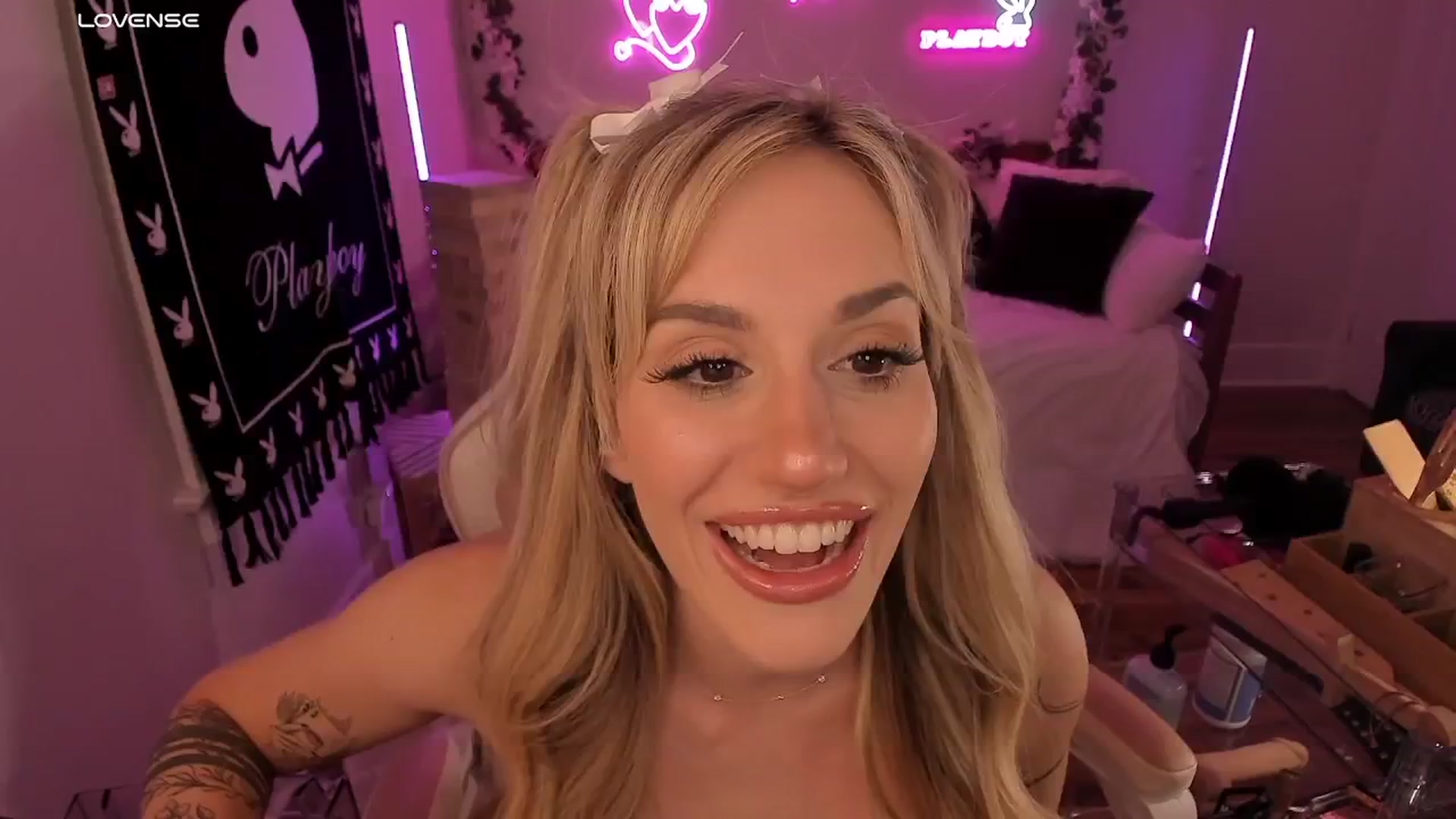 Gallery image thumbnail from LillieQ's myfreecams stream on, 09/24/2025, 06:00 image 19 of 20