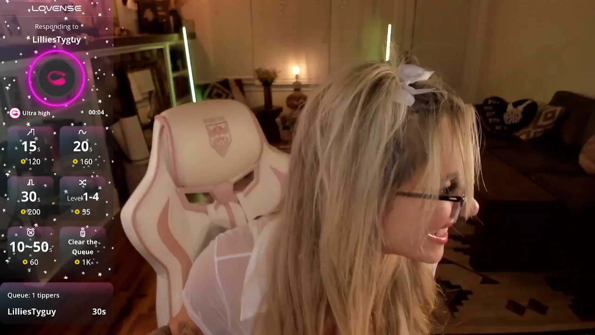 Gallery image thumbnail from LillieQ's myfreecams stream on, 10/22/2025, 09:13 image 1 of 20
